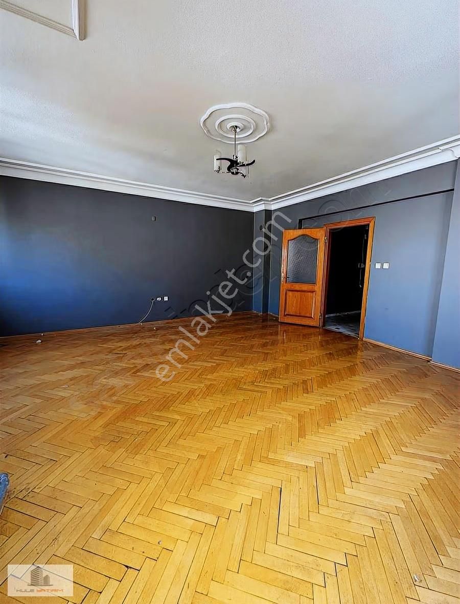 İçerenköy 3+1 Kiralık Boş Daire Metroya Yakın Otoparklı - Görsel 4