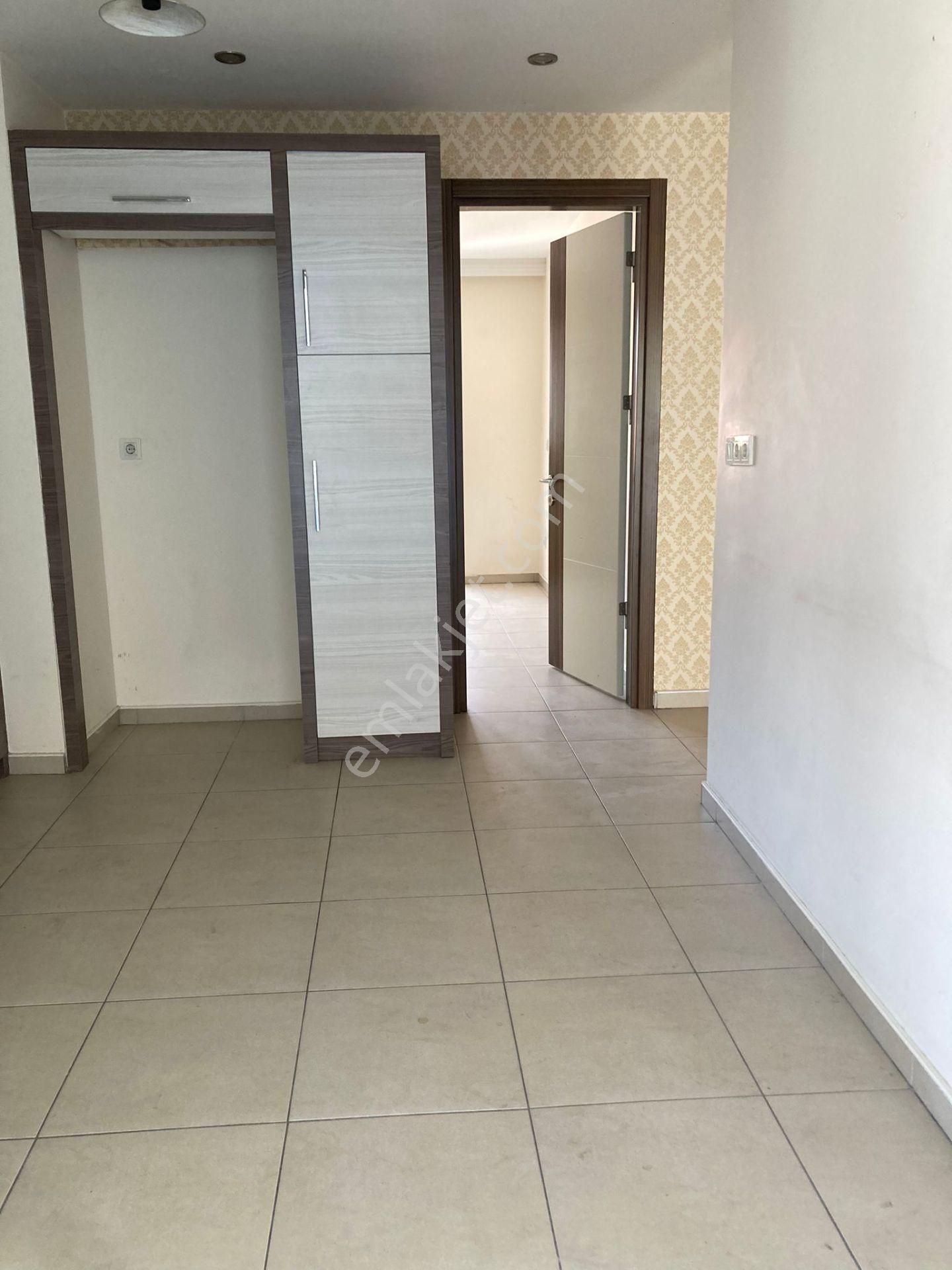 🏠 İncilipınar’ın Kalbinde | Cam Balkonlu, Masrafsız Satılık Ara Kat 2+1 - Görsel 4