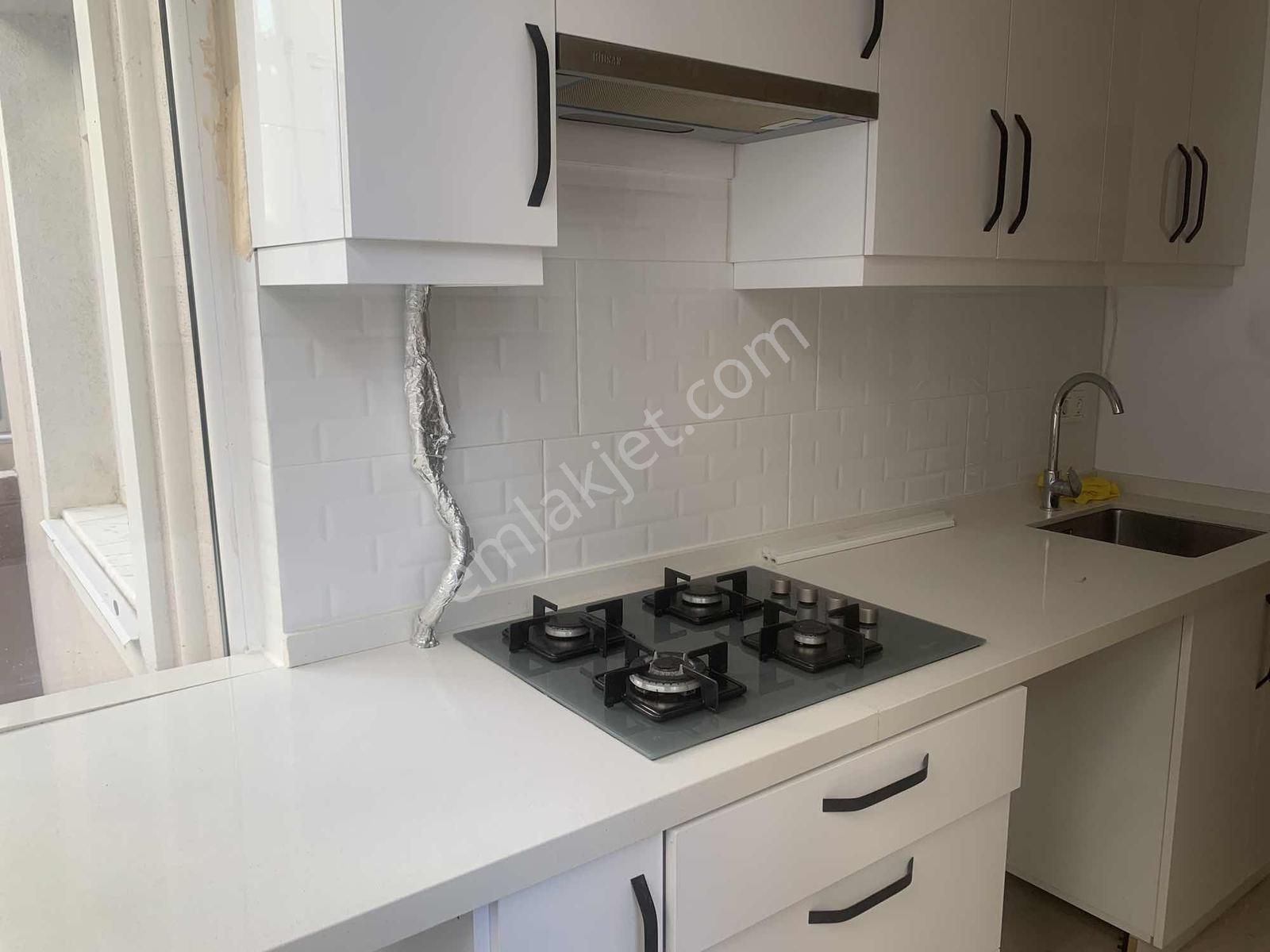 Maltepe Küçükyalı Metro Civarı 3+1 Kiralık Daire - Görsel 2