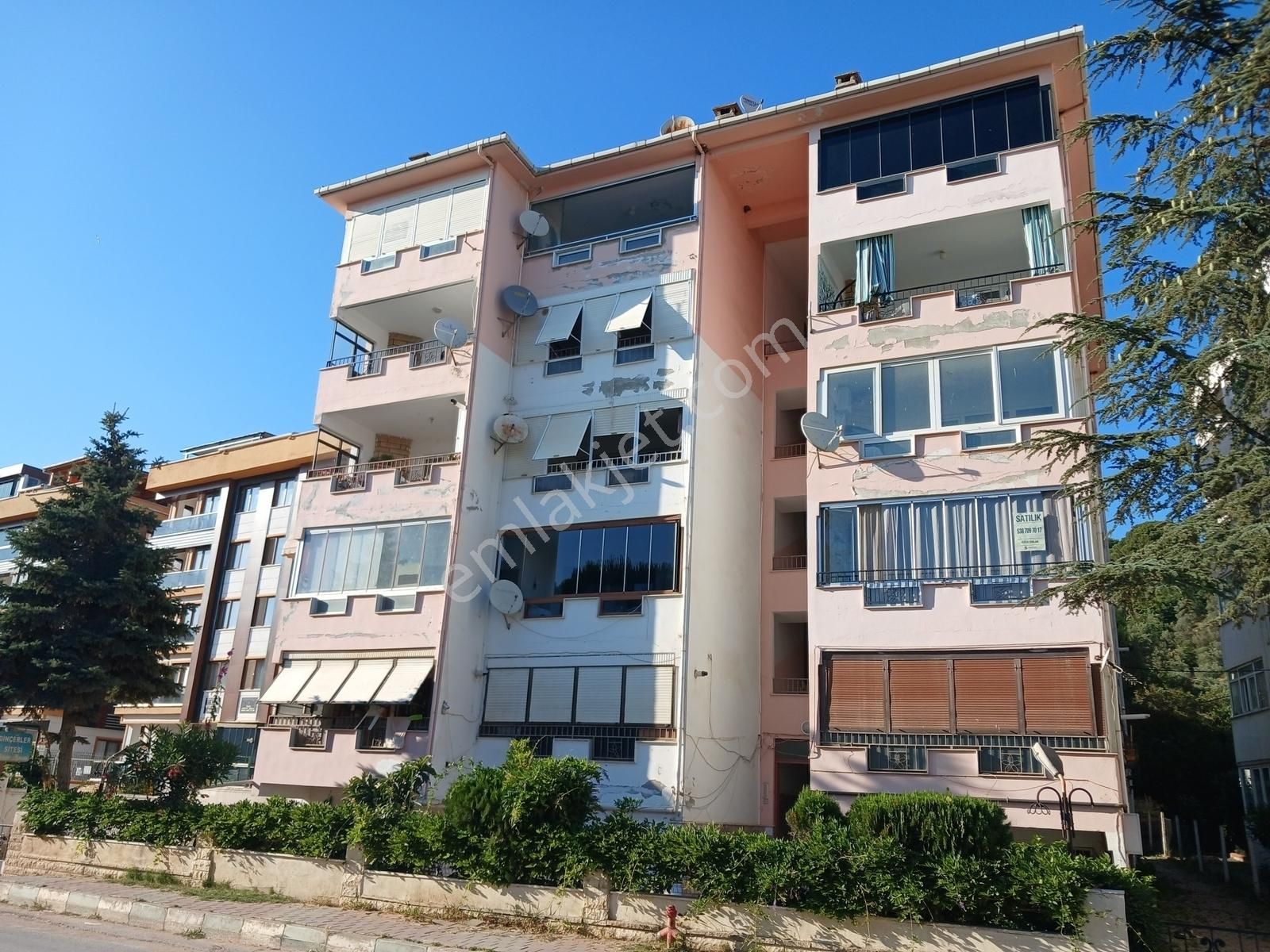 Yalova Armutlu Ful Eşyalı Deniz Manzaralı Satılık (2+1) Daire