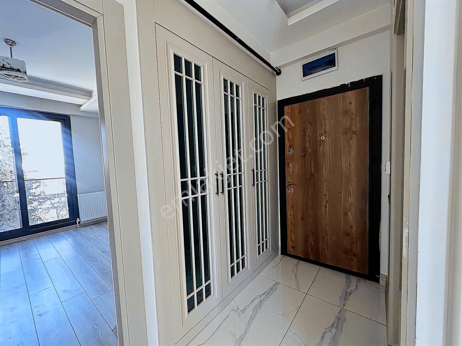 Havuzlu Site İçerisinde Lüks 3 Cepheli 2+1 Daire - Görsel 11