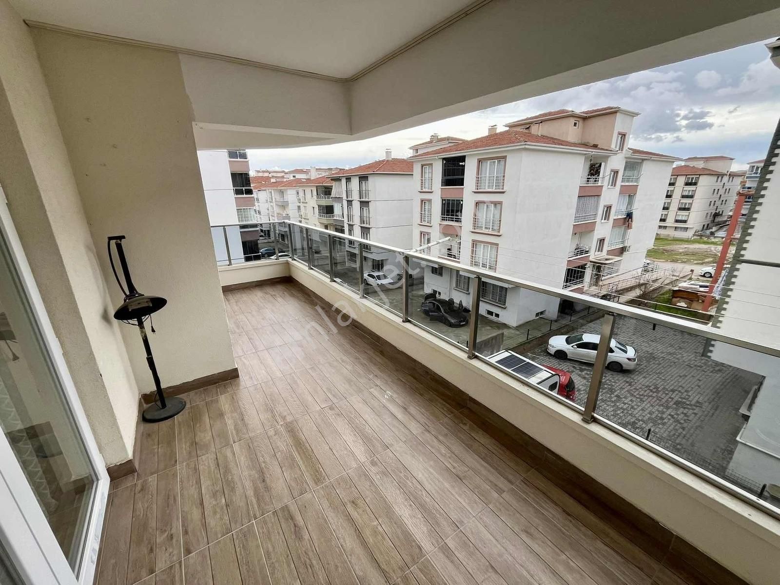 A L C Den F.çakmak Mah.140 M2 Lux Yapılı E.banyo G.oda 2.arakat - Görsel 28