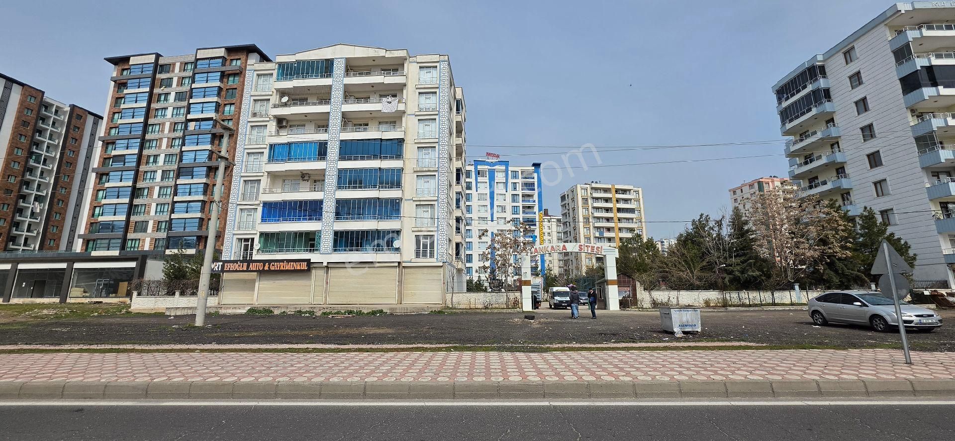 Urfa Caddesinde Krediye Uygun Full Bakımlı Satılık 3+1 Daire