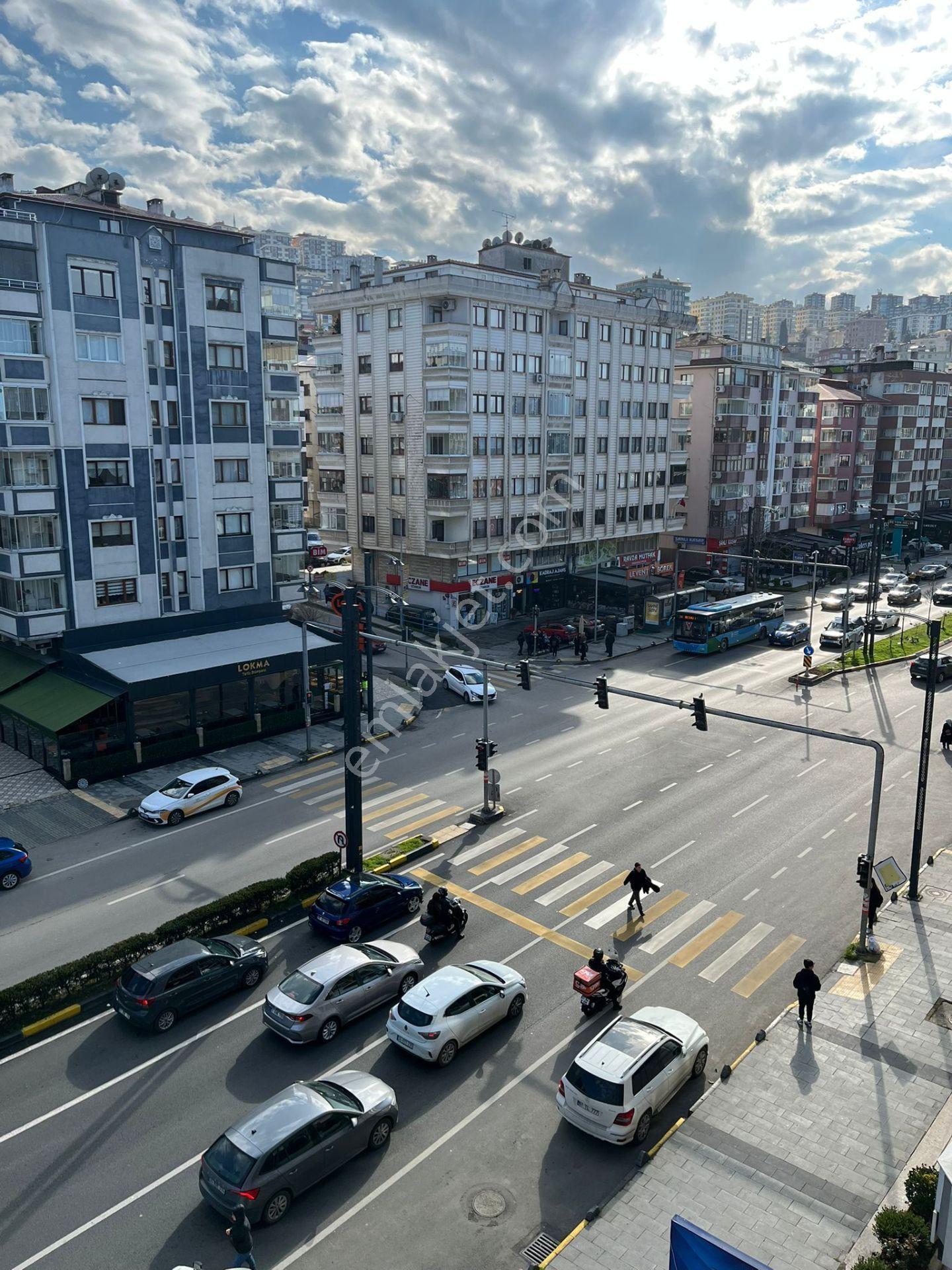 Trbzon Beşirli Cadde Üstü Kiralık 4+1 Daire - Görsel 4