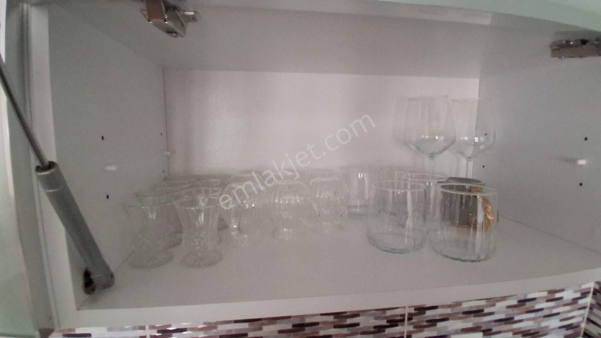 Mertcan'dan Havuzlu Güvenlikli Lüks Sitede Full Eşyalı 1+1 Daire - Görsel 10