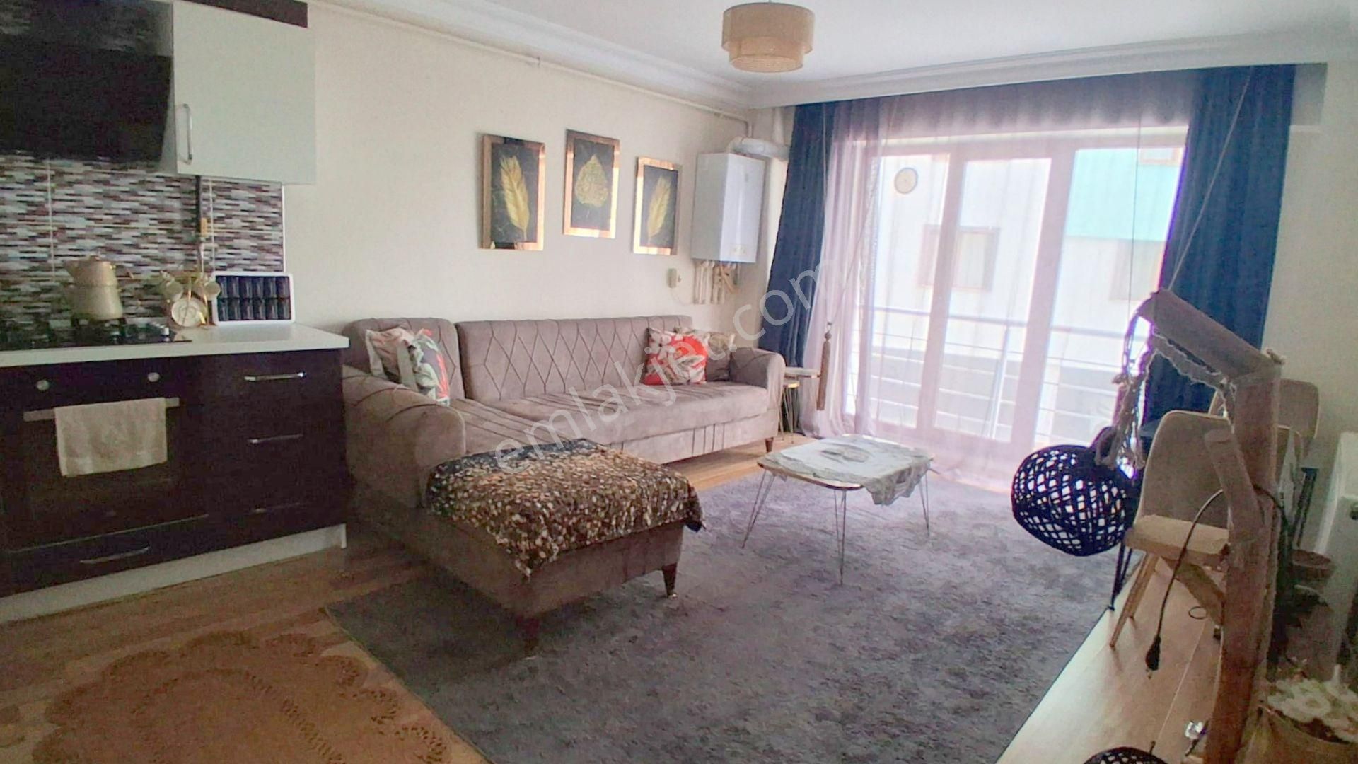 Mertcan'dan Havuzlu Güvenlikli Lüks Sitede Full Eşyalı 1+1 Daire - Görsel 4