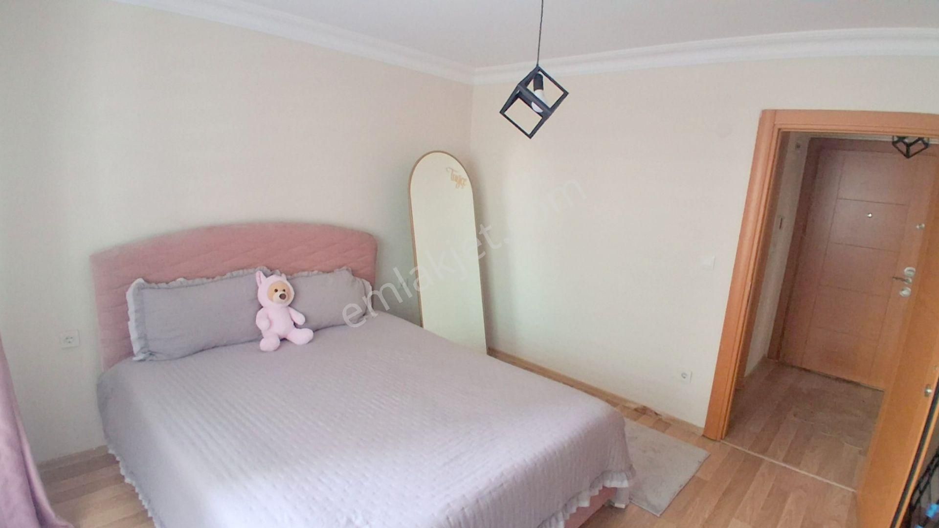 Mertcan'dan Havuzlu Güvenlikli Lüks Sitede Full Eşyalı 1+1 Daire - Görsel 15