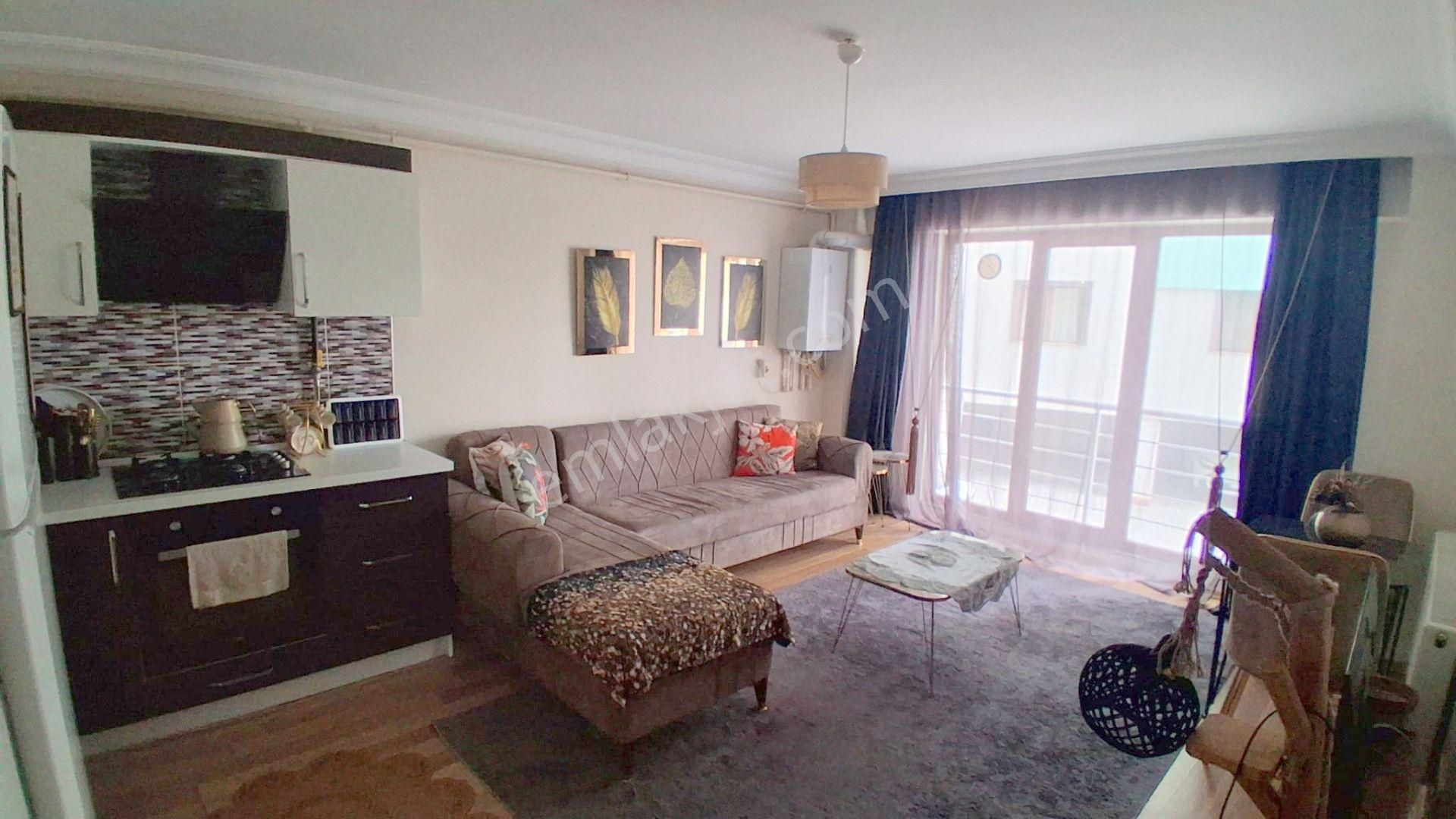 Mertcan'dan Havuzlu Güvenlikli Lüks Sitede Full Eşyalı 1+1 Daire - Görsel 5