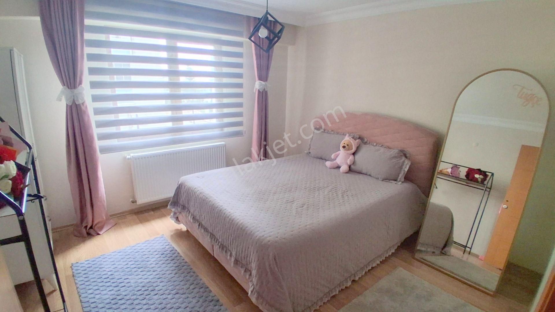 Mertcan'dan Havuzlu Güvenlikli Lüks Sitede Full Eşyalı 1+1 Daire - Görsel 14