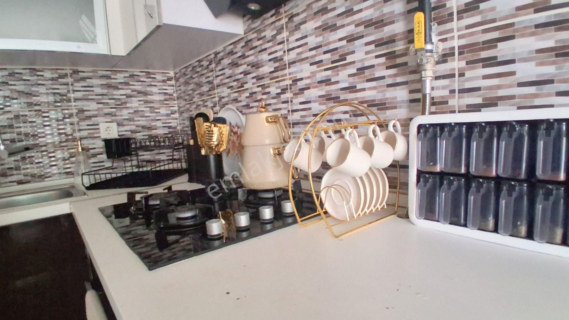 Mertcan'dan Havuzlu Güvenlikli Lüks Sitede Full Eşyalı 1+1 Daire - Görsel 7