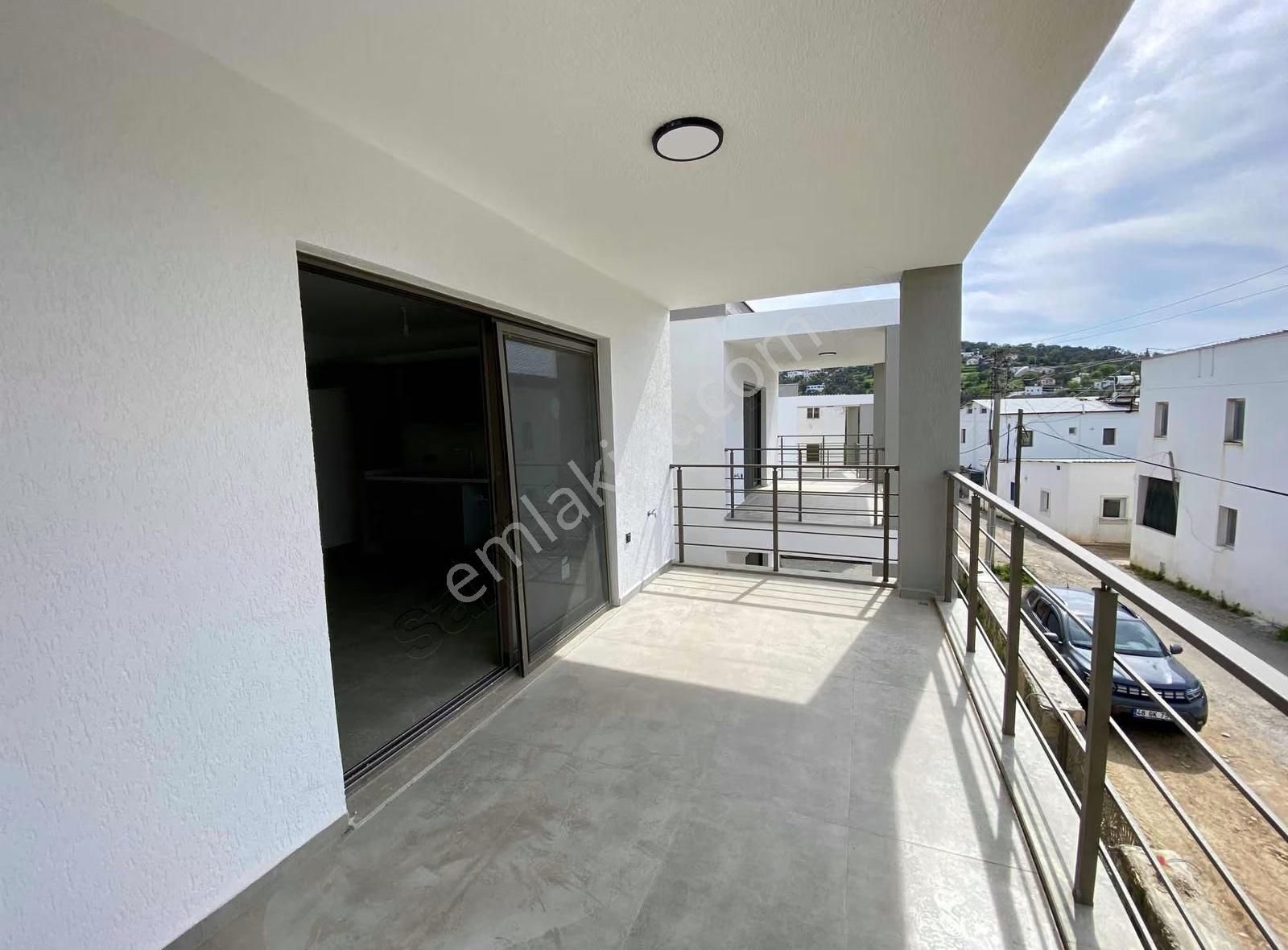 Bodrum Yalıçiftlik'te Kiralık 2+1 Ebeveyn Banyolu Sıfır Daire - Görsel 5