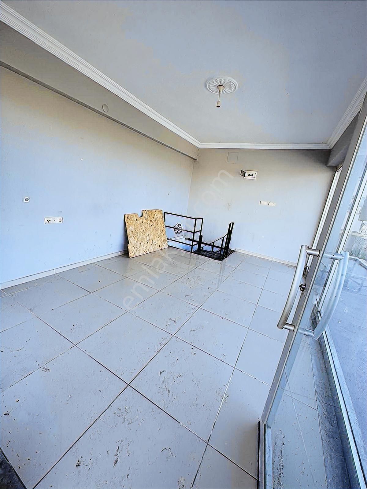 Kapaklı Belediye Arkasında 120 M2 Köşe Başı Satılık Dükkan - Görsel 6
