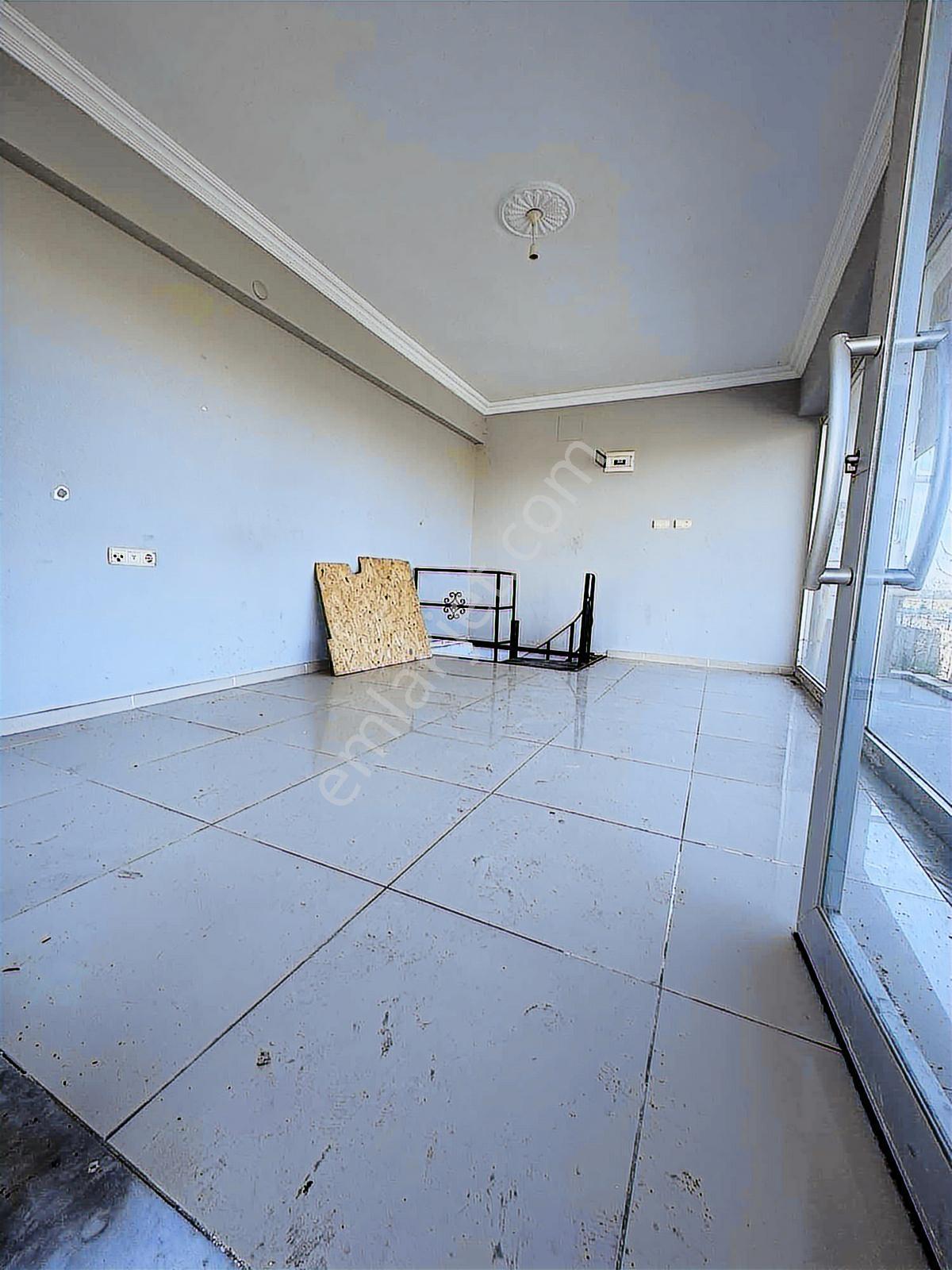 Kapaklı Belediye Arkasında 120 M2 Köşe Başı Satılık Dükkan - Görsel 5