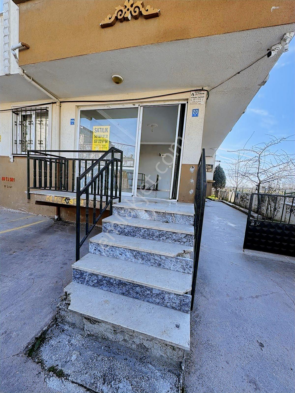 Kapaklı Belediye Arkasında 120 M2 Köşe Başı Satılık Dükkan - Görsel 3