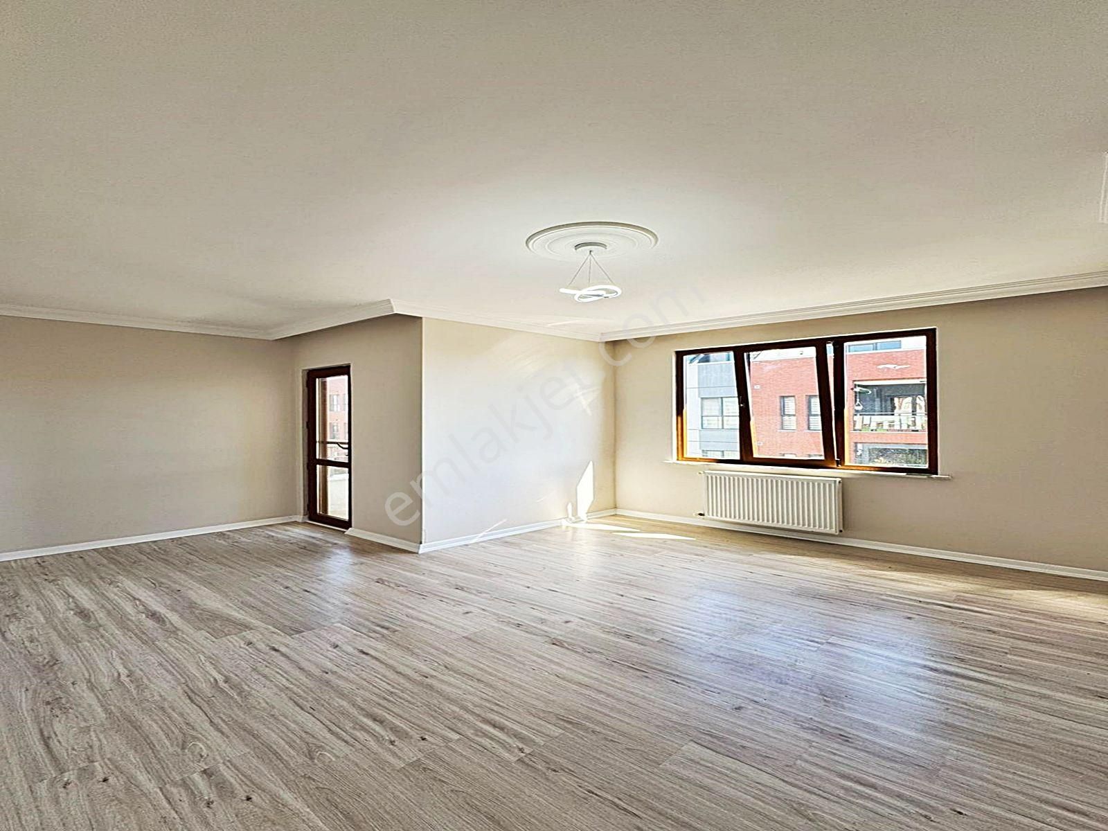 Cadde34 Yapı'dan Beylikdüzü Sahil'de 4+2 Asansörlü 3 Katlı Binada Sıfır Krediye Uygun Dubleks Daire - Görsel 24