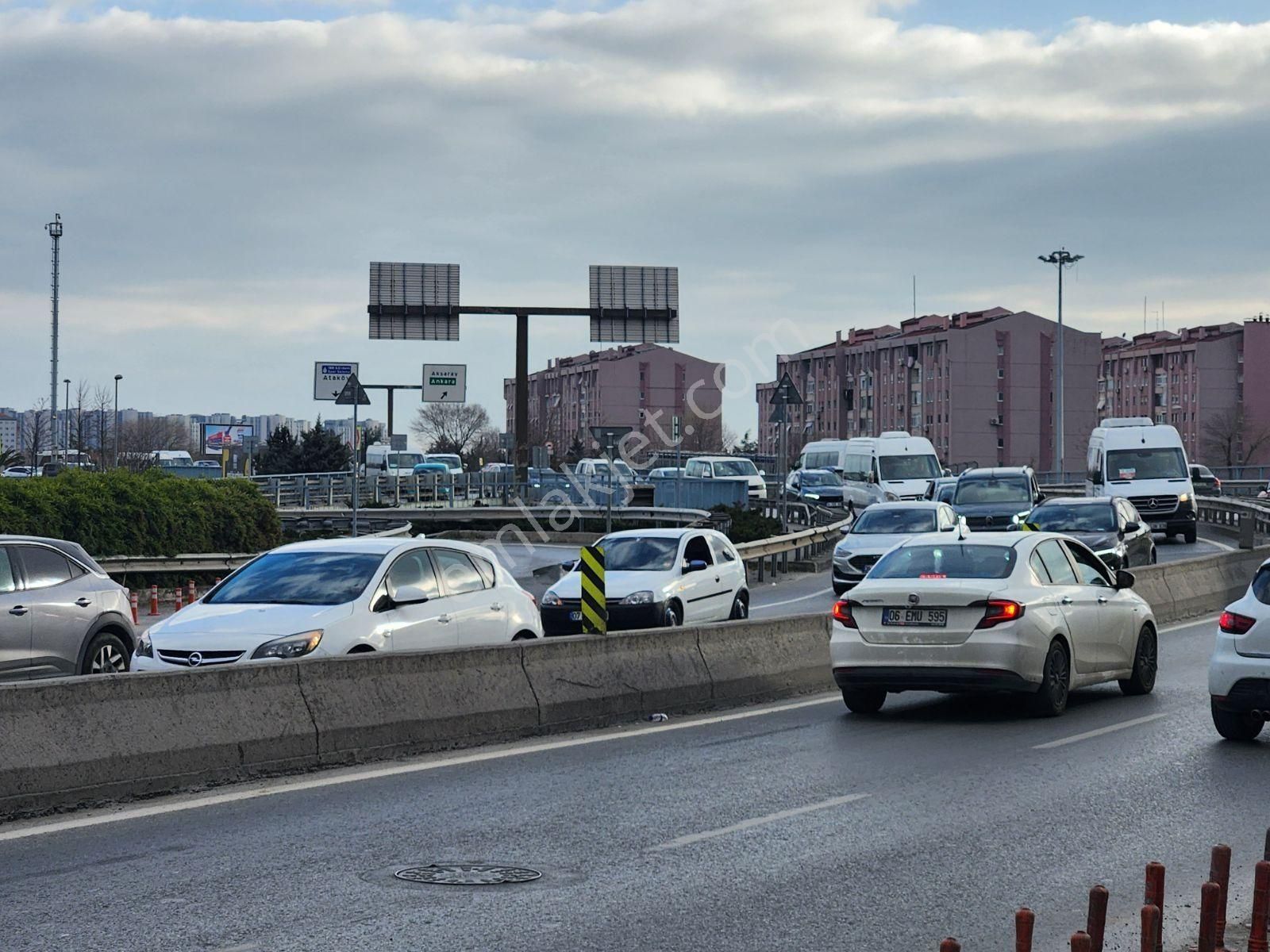 Bahçelievler Memorial Hast.civari Sıfır Bina 95m2 Depolu Dükkan - Görsel 13