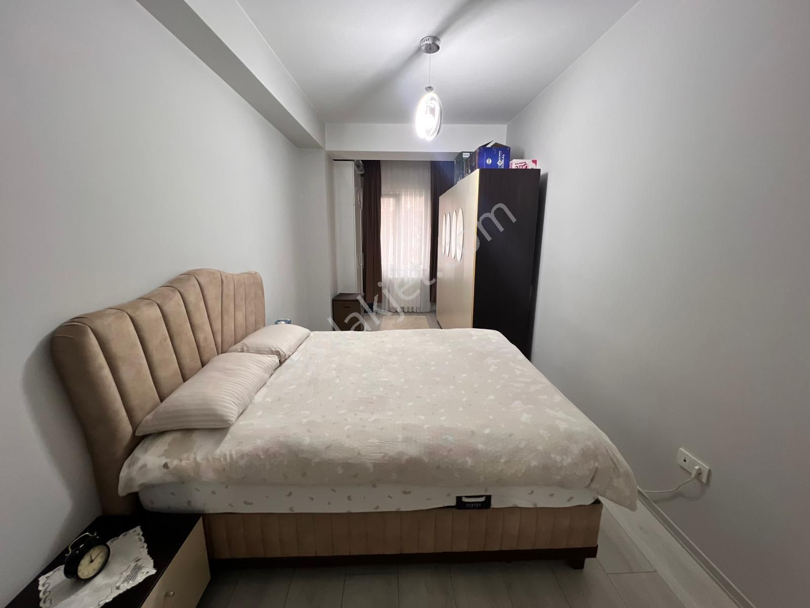 Altıntepe'de Lüks Yapıda Geniş Yatak Odalı Ara Kat 2+1 - Görsel 15
