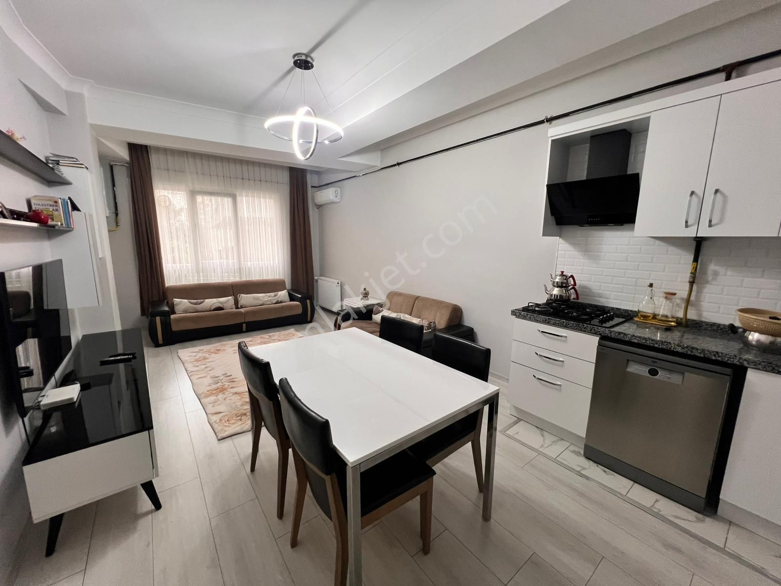 Altıntepe'de Lüks Yapıda Geniş Yatak Odalı Ara Kat 2+1 - Görsel 18