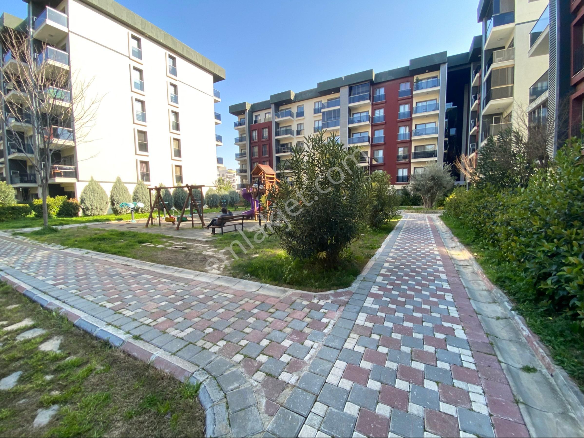 Torbalı Yedieylül Mah Havuzlu Sitede Kiralık Eşyalı 1+1 Ara Kat Daire - Görsel 12