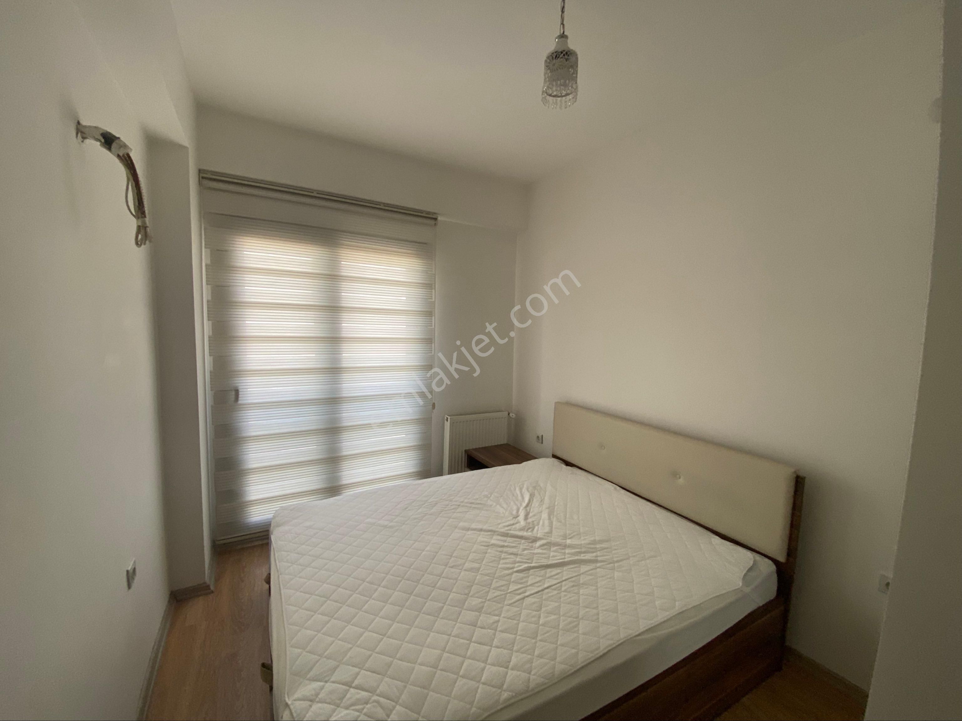 Torbalı Yedieylül Mah Havuzlu Sitede Kiralık Eşyalı 1+1 Ara Kat Daire - Görsel 18