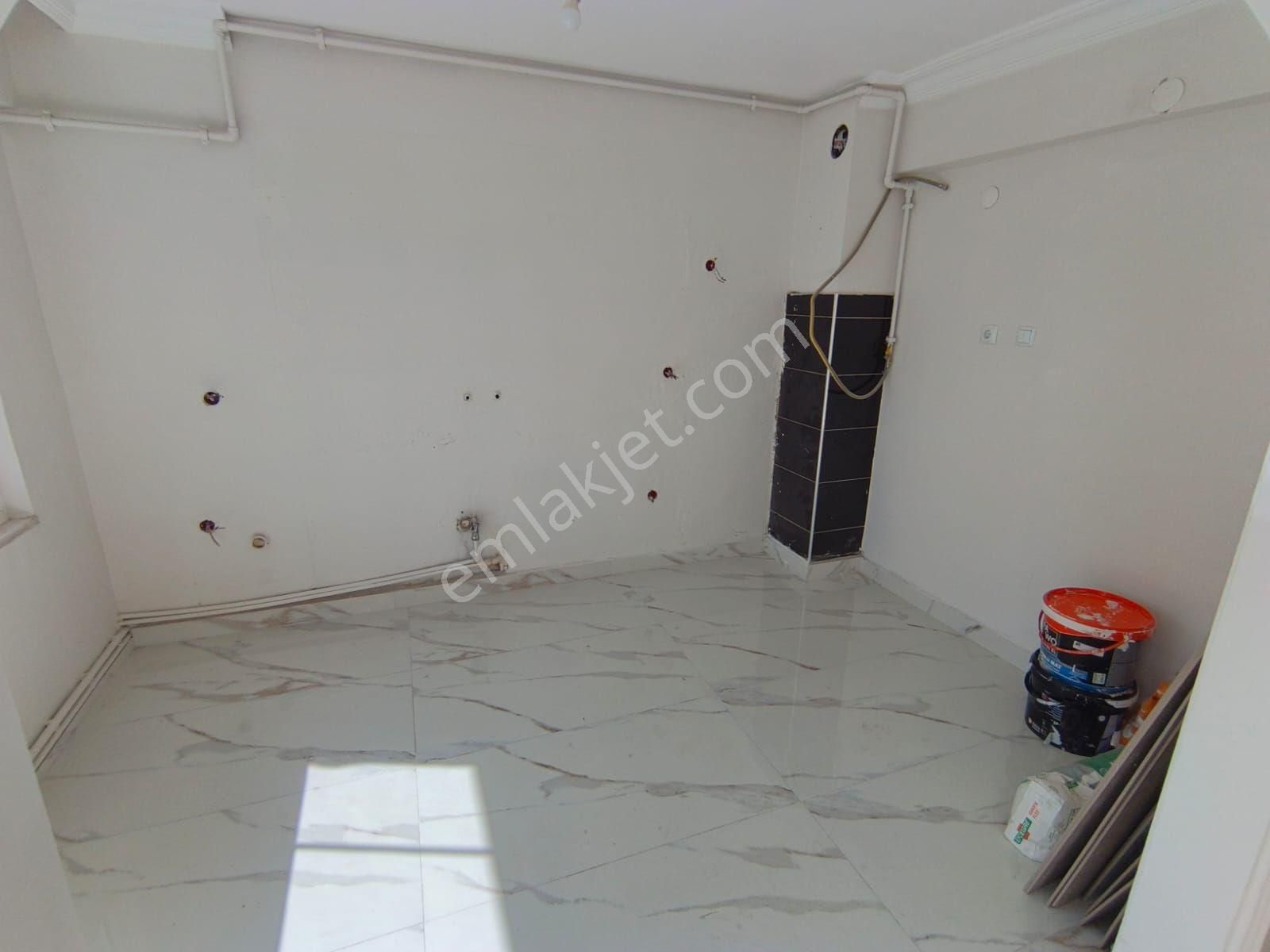 Yeski Emlâk İnşaattan Satılık Merkezi Konumda İçi Full Yapılı - Görsel 23