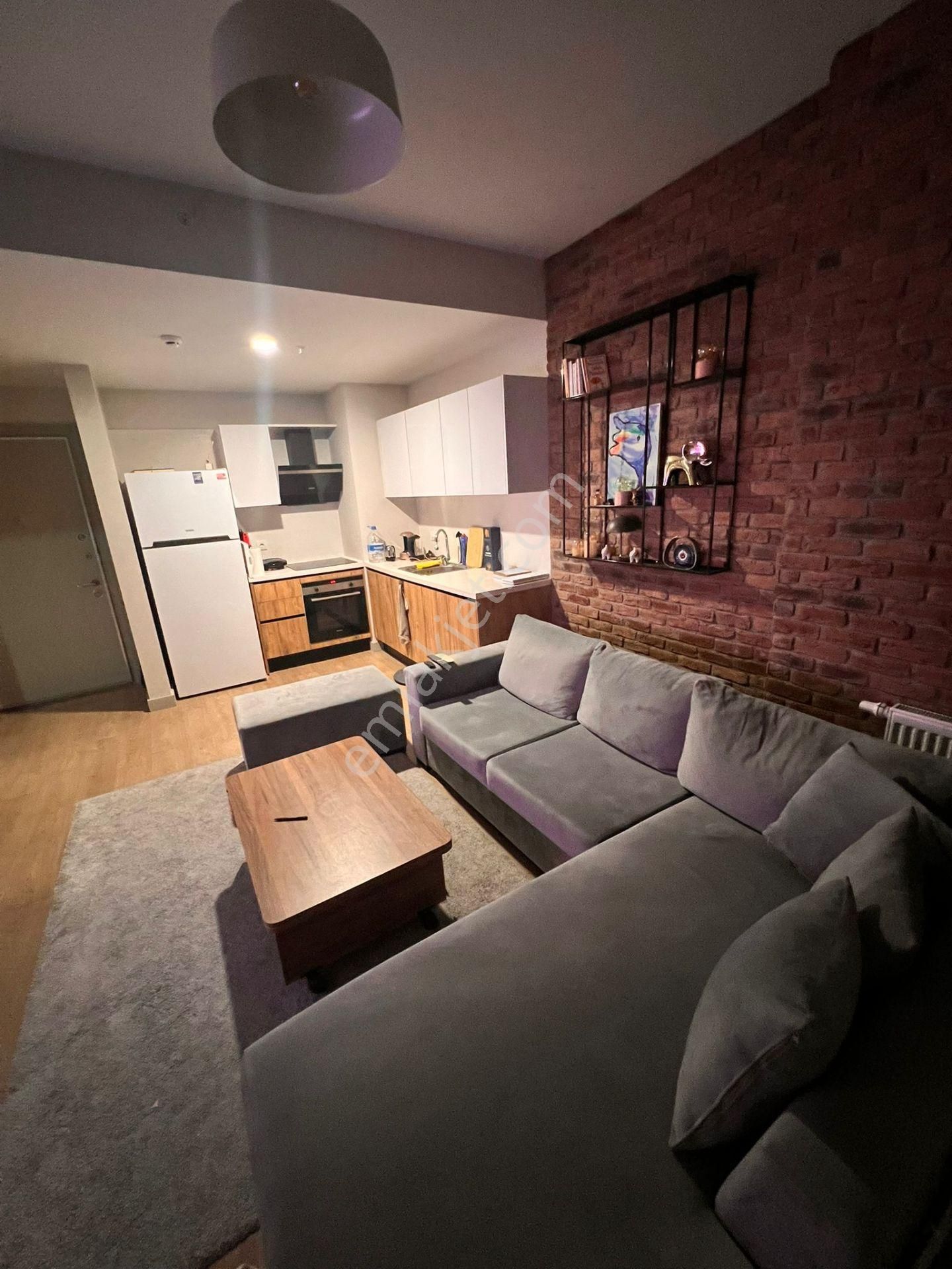 Akzirve Strada'da Eşyalı Balkonlu Tadilatlı Kiralık 1+1 - Görsel 27