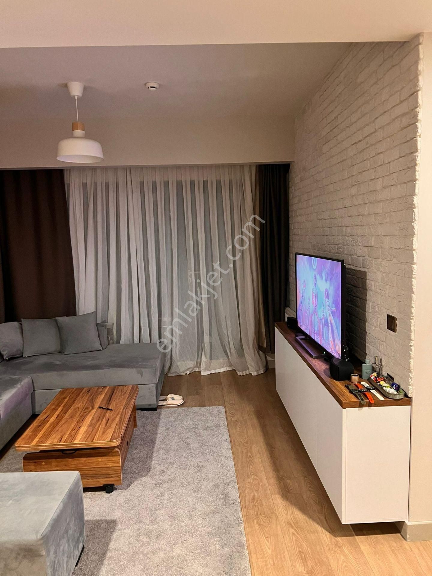 Akzirve Strada'da Eşyalı Balkonlu Tadilatlı Kiralık 1+1 - Görsel 9