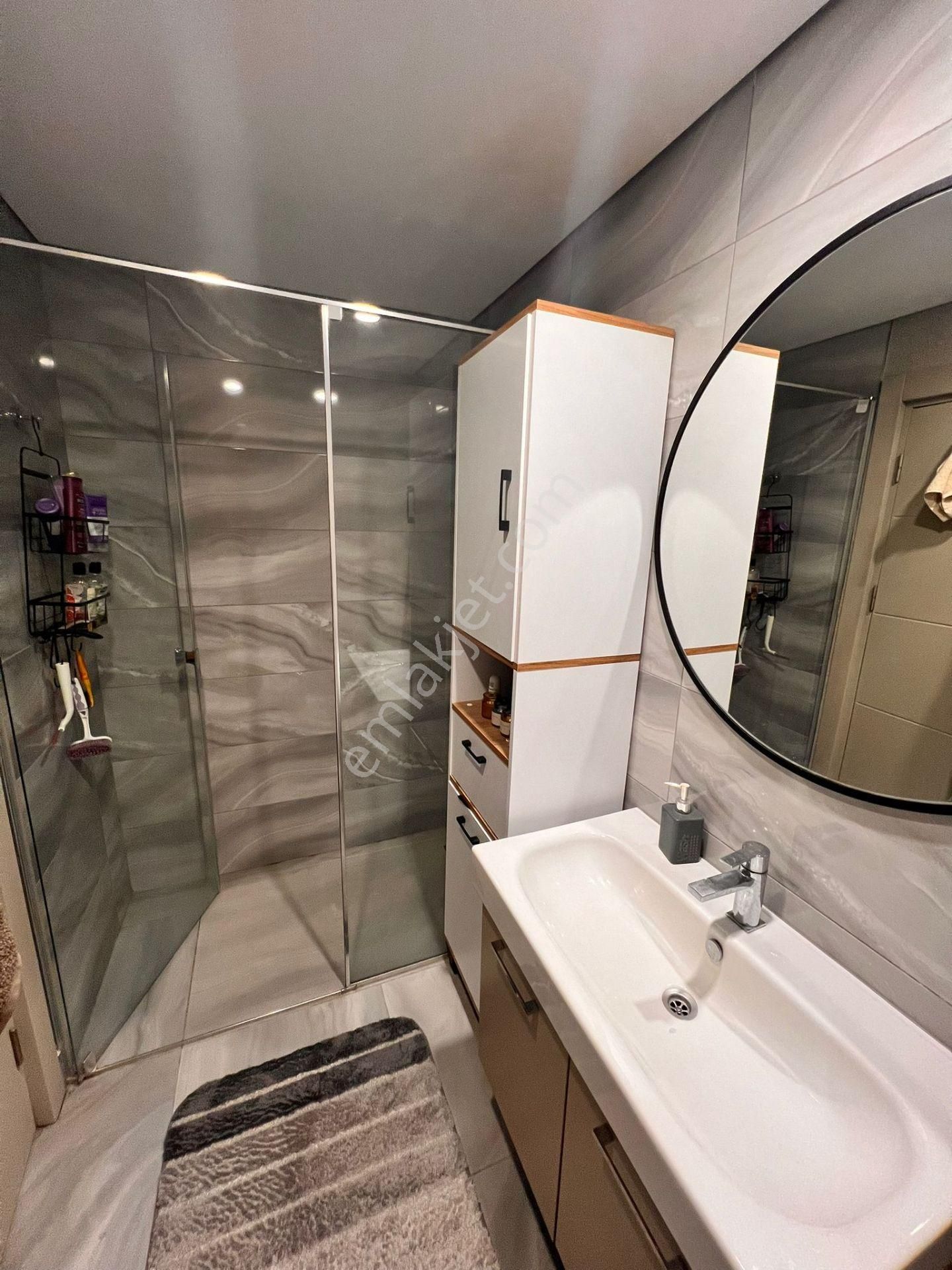 Akzirve Strada'da Eşyalı Balkonlu Tadilatlı Kiralık 1+1 - Görsel 23