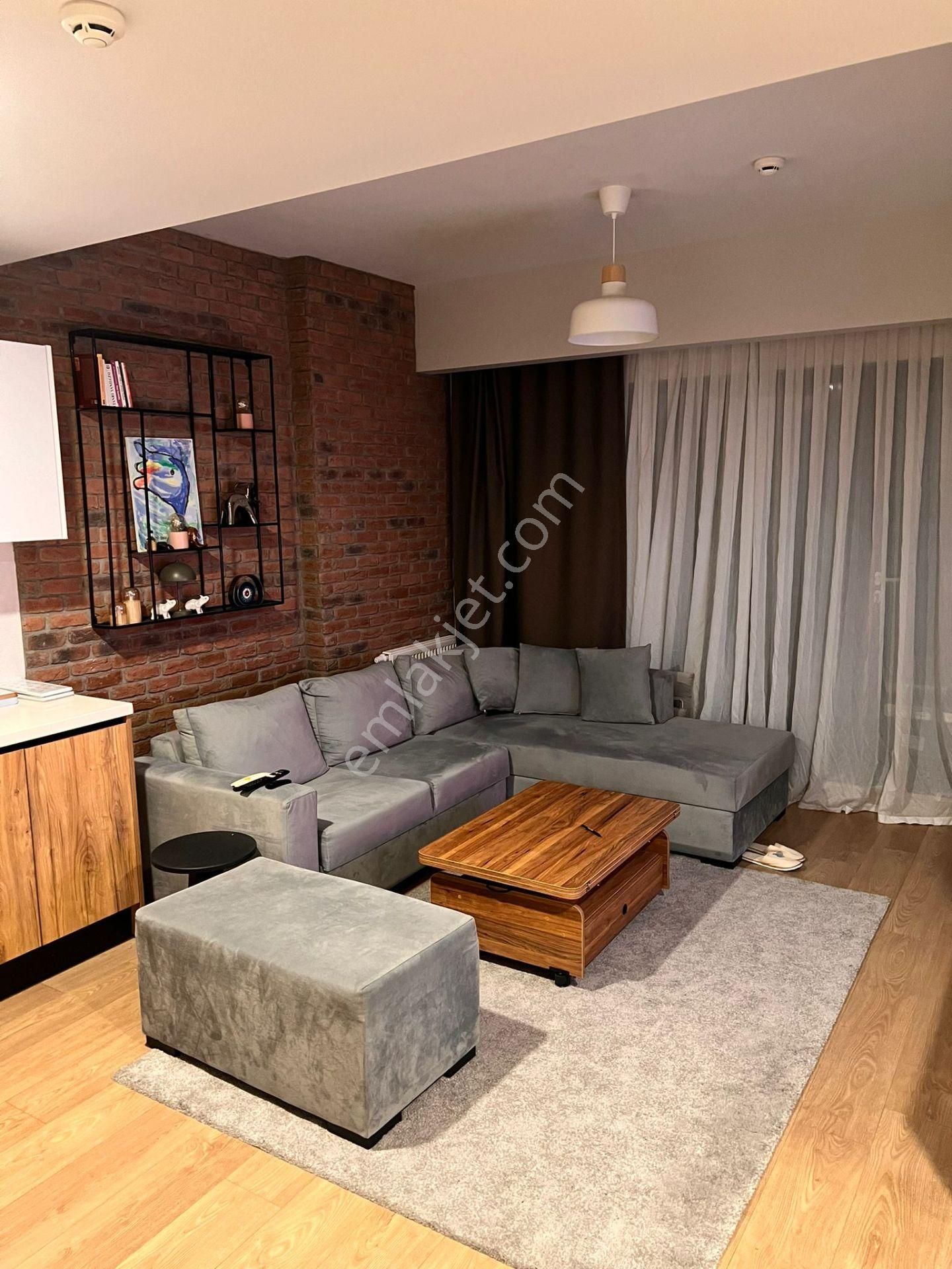 Akzirve Strada'da Eşyalı Balkonlu Tadilatlı Kiralık 1+1 - Görsel 26