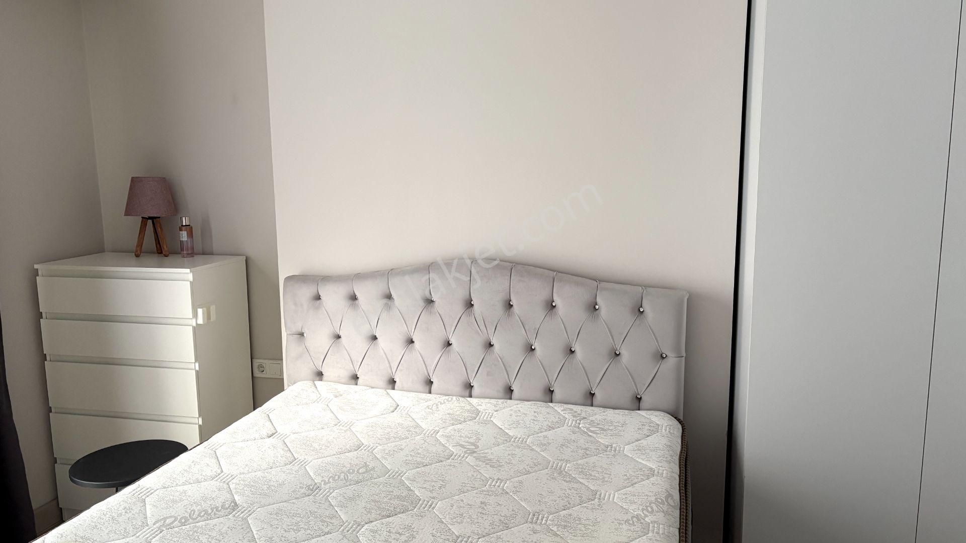 Akzirve Strada'da Eşyalı Balkonlu Tadilatlı Kiralık 1+1 - Görsel 14