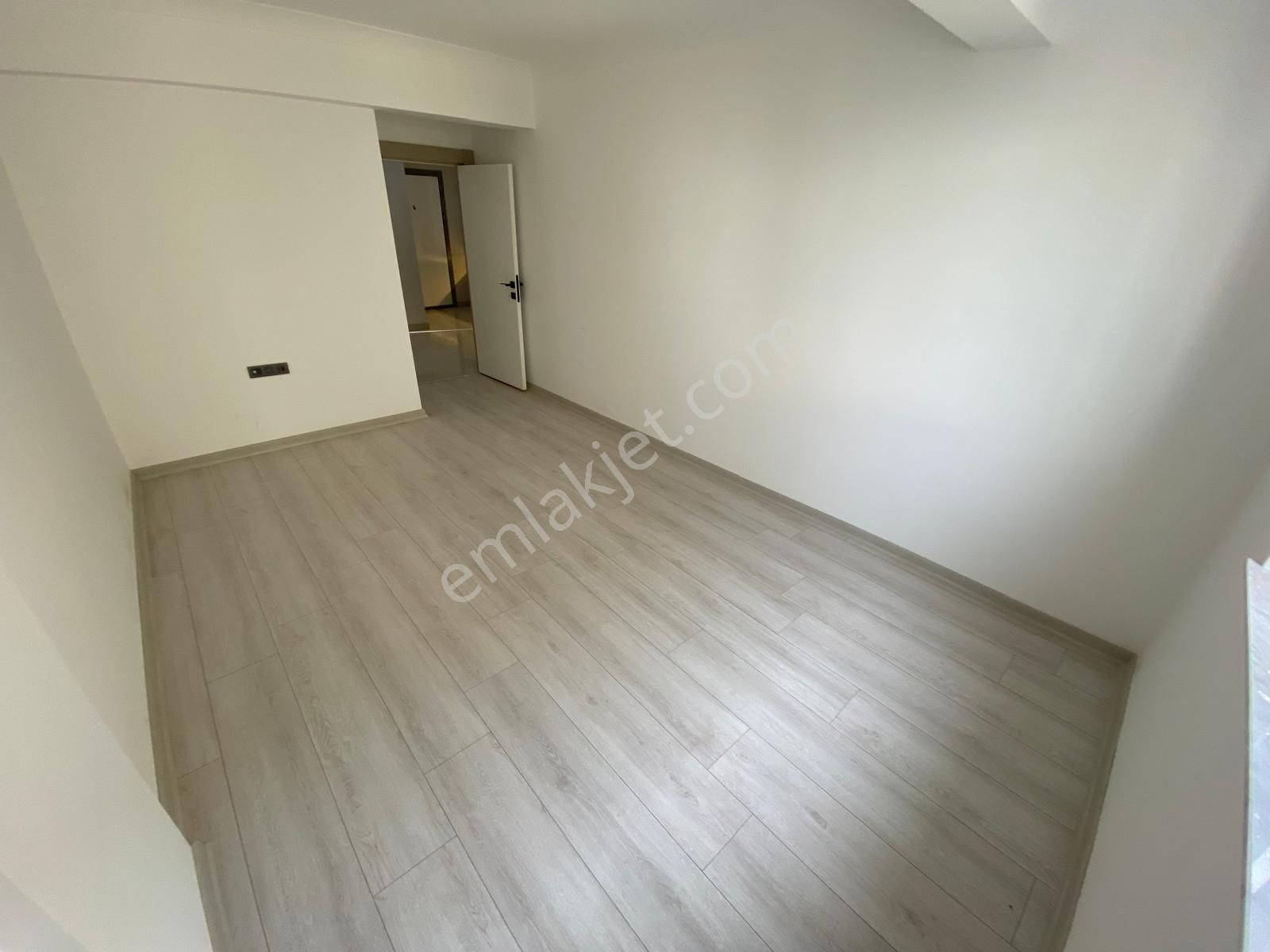 Yılmaz Gayrimenkulden Pınarbaşı Mahallesinde Lüks Yapıda 0 Bina Geniş M2 Fırsat Daire - Görsel 11