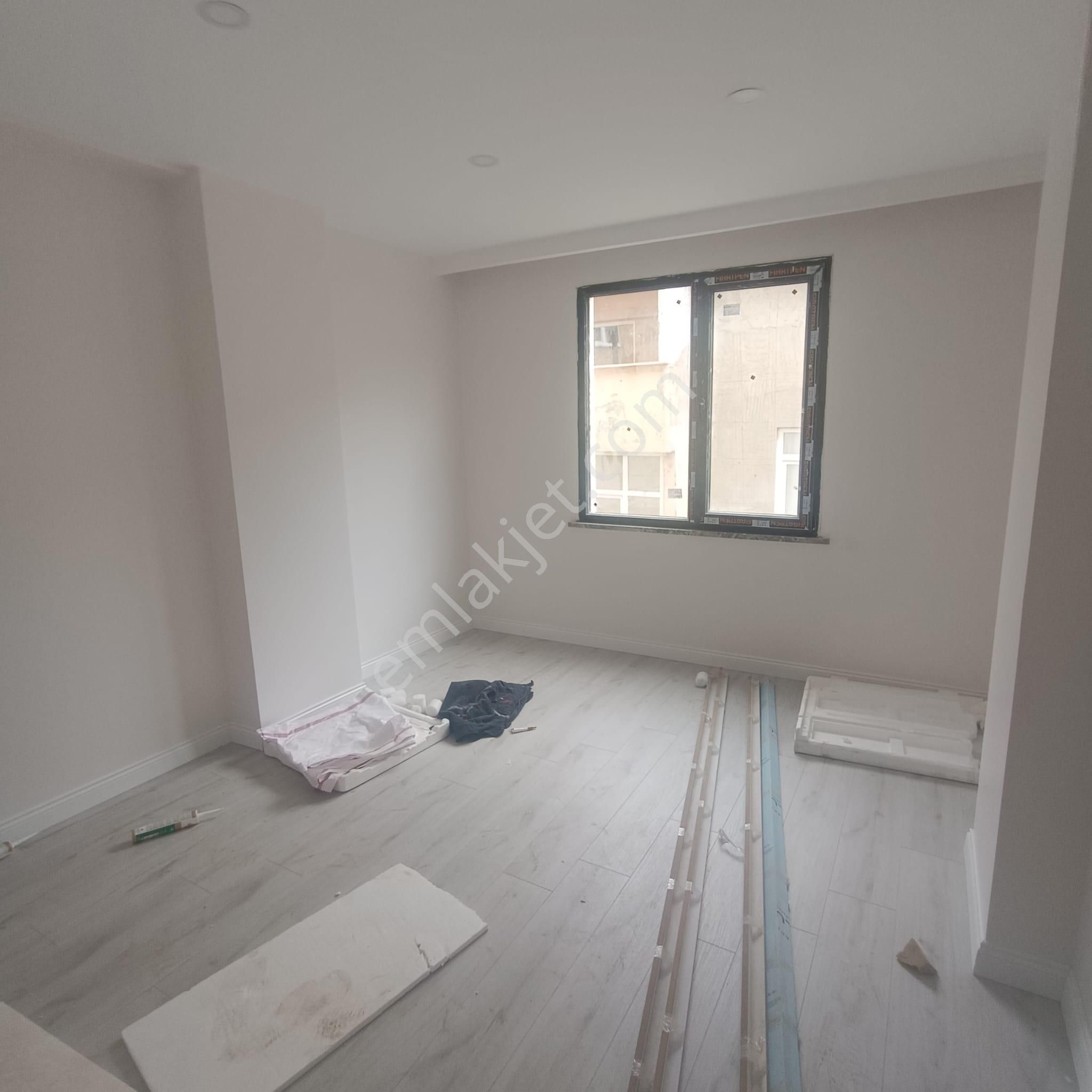 19 Mayıs Caddesi Üzeri – Sıfır Daire – İlk Kiracısını Bekliyor Arka Cephe - Görsel 8