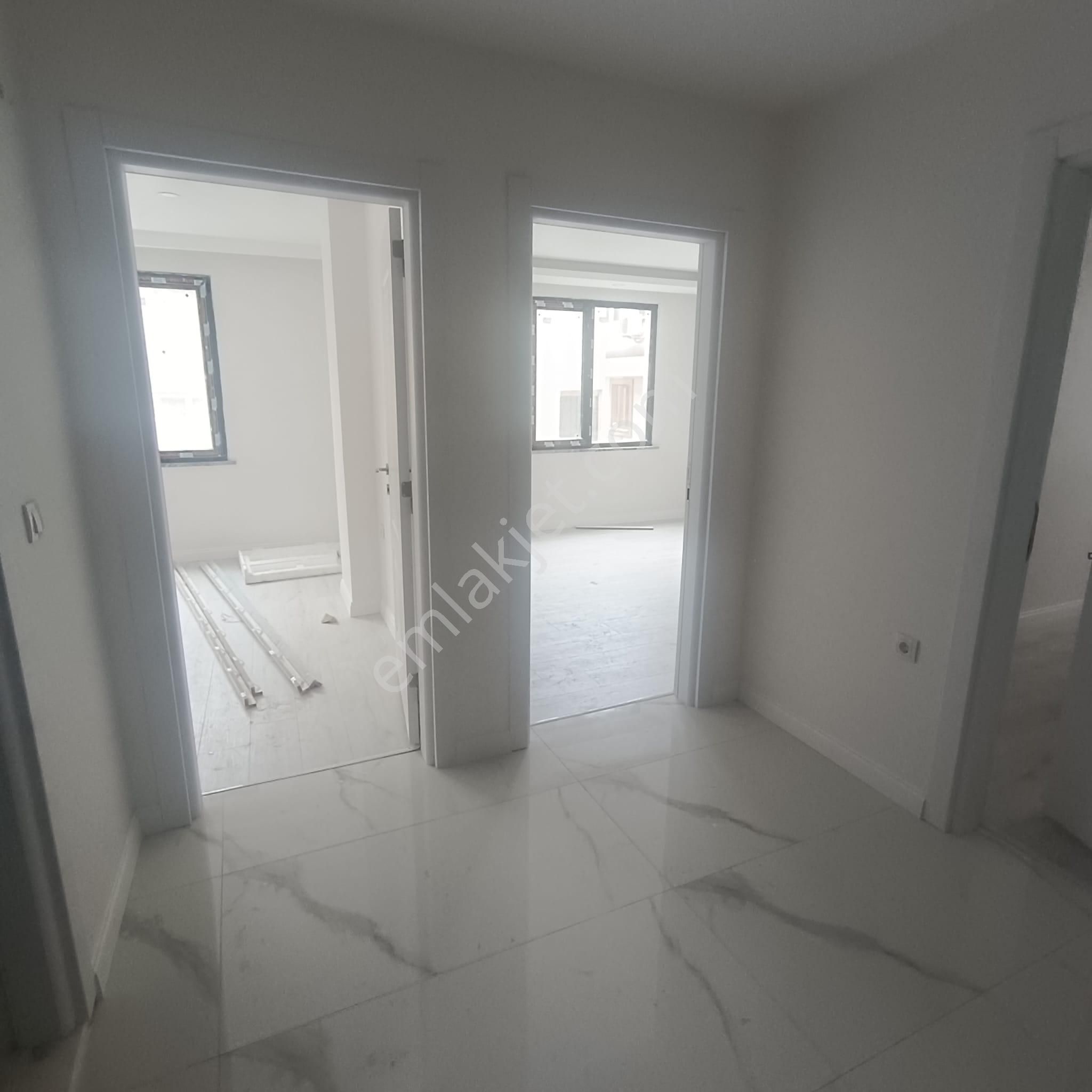 19 Mayıs Caddesi Üzeri – Sıfır Daire – İlk Kiracısını Bekliyor Arka Cephe - Görsel 9