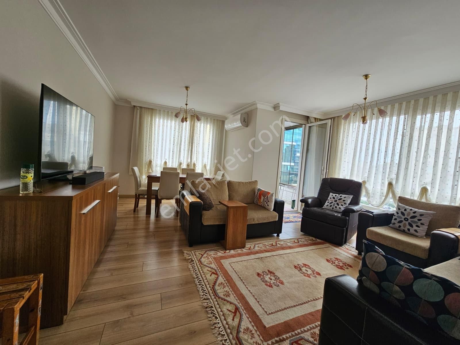 Altayçeşme Evinpark Ada Sitesinde Ebeveyn Banyolu Metro 2dk 2+1 - Görsel 31