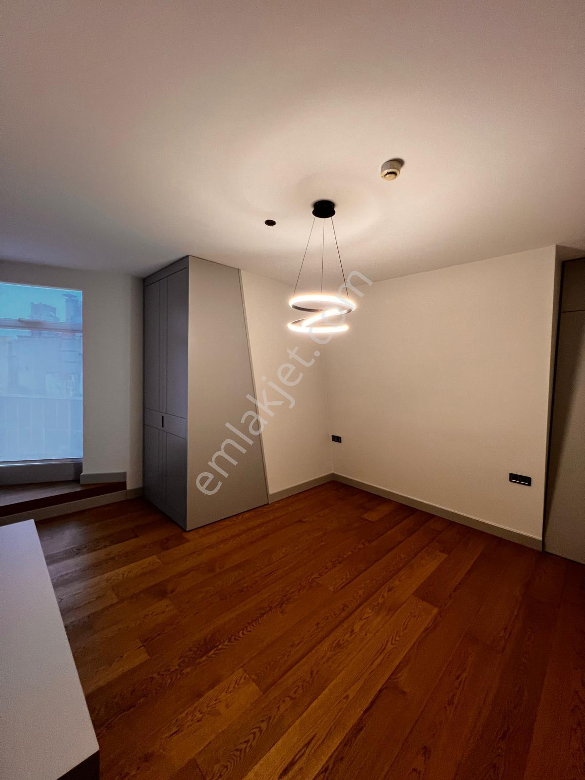 Astoria Residence'ta Manzaralı 2+1 Kiralık Rezidans - Görsel 14