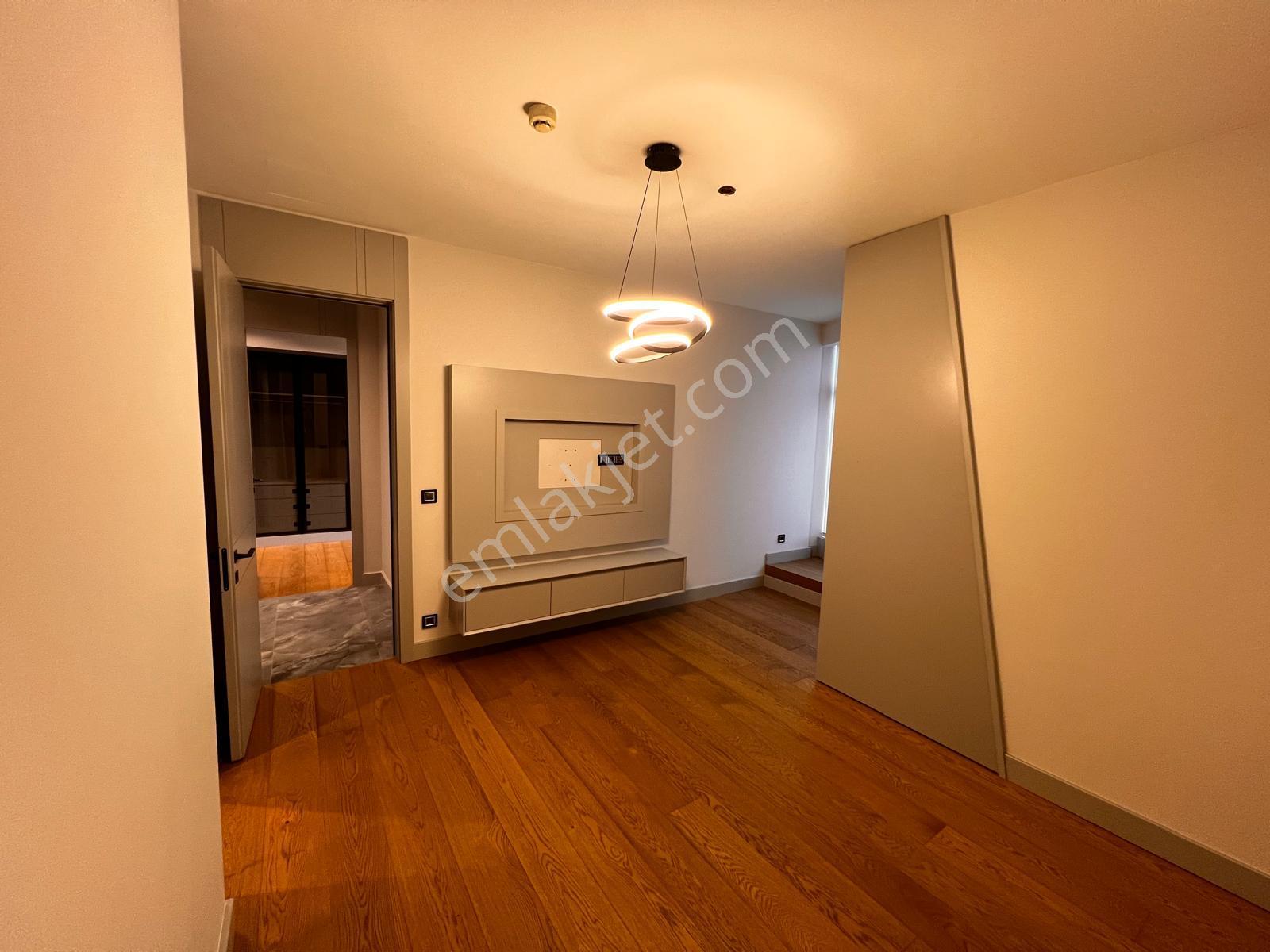 Astoria Residence'ta Manzaralı 2+1 Kiralık Rezidans - Görsel 15