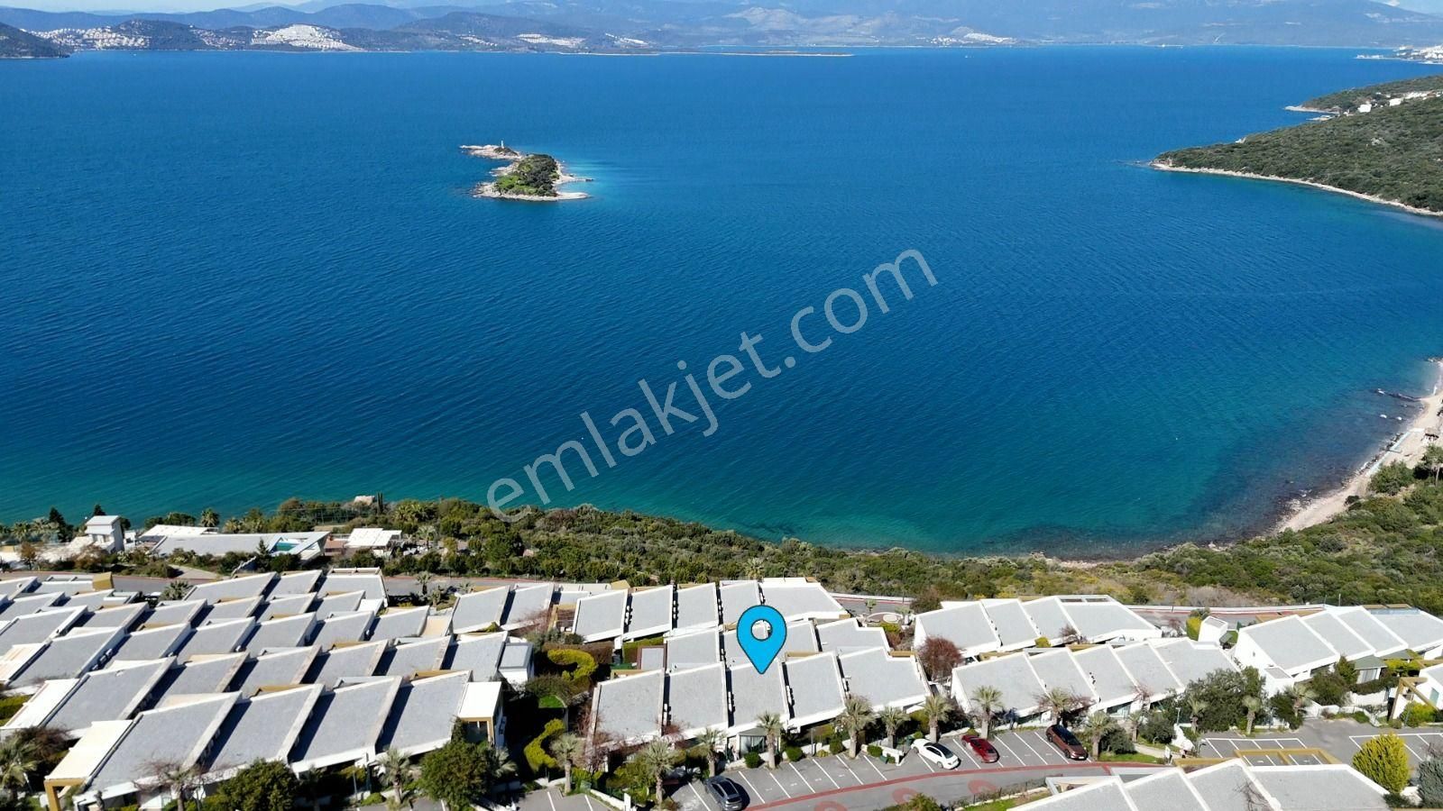 Bodrum Milas Boğaziçinde Denize Sıfır Site İçinde Satılık Daire