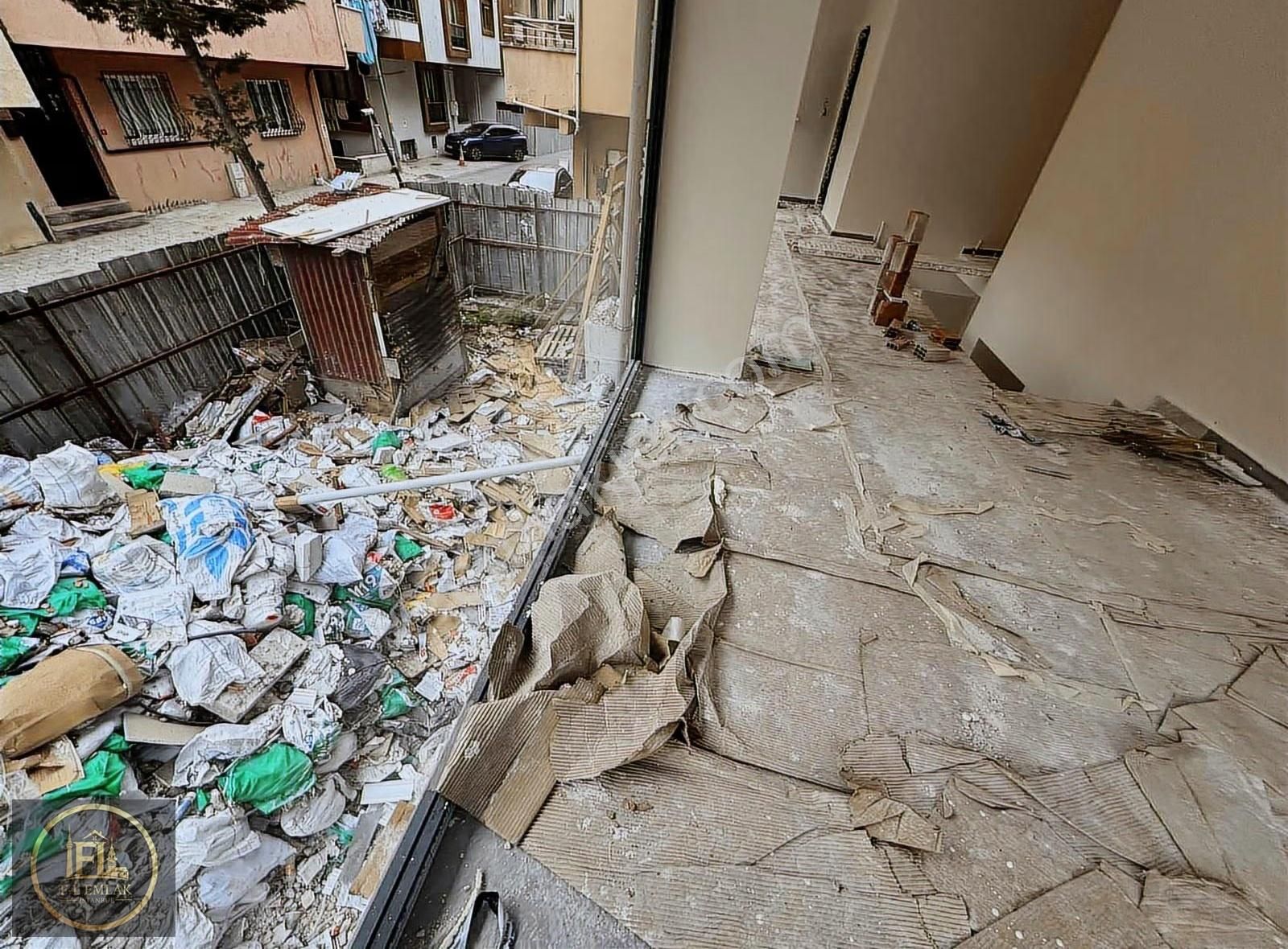 F-l Emlaktan Emaar Avm Libadiye Yakını Caddeüstü Çift Kat Dükkan - Görsel 21