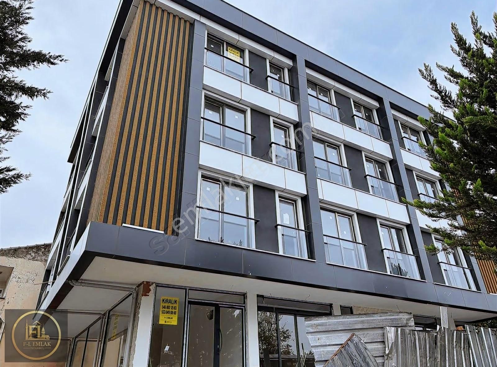 F-l Emlaktan Emaar Avm Libadiye Yakını Caddeüstü Çift Kat Dükkan - Görsel 4