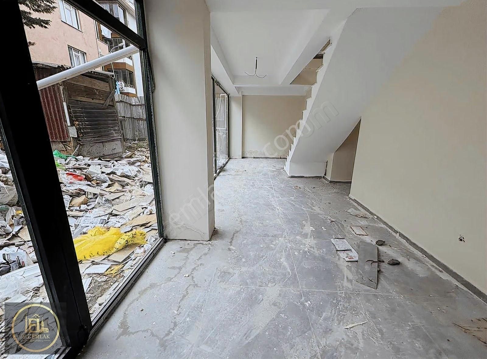 F-l Emlaktan Emaar Avm Libadiye Yakını Caddeüstü Çift Kat Dükkan - Görsel 17
