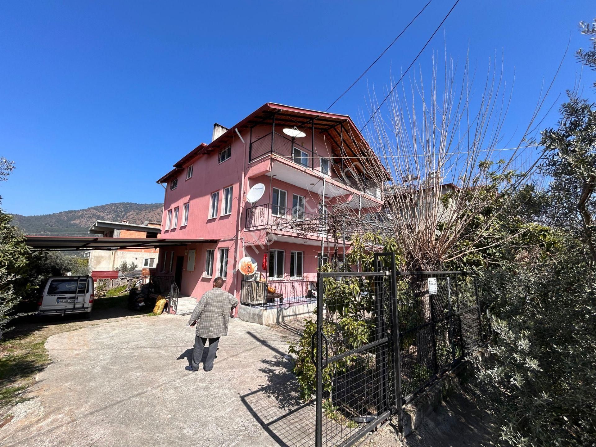 Tuana Emlak'tan Toparlar'da 2+1 Giriş Kat Daire