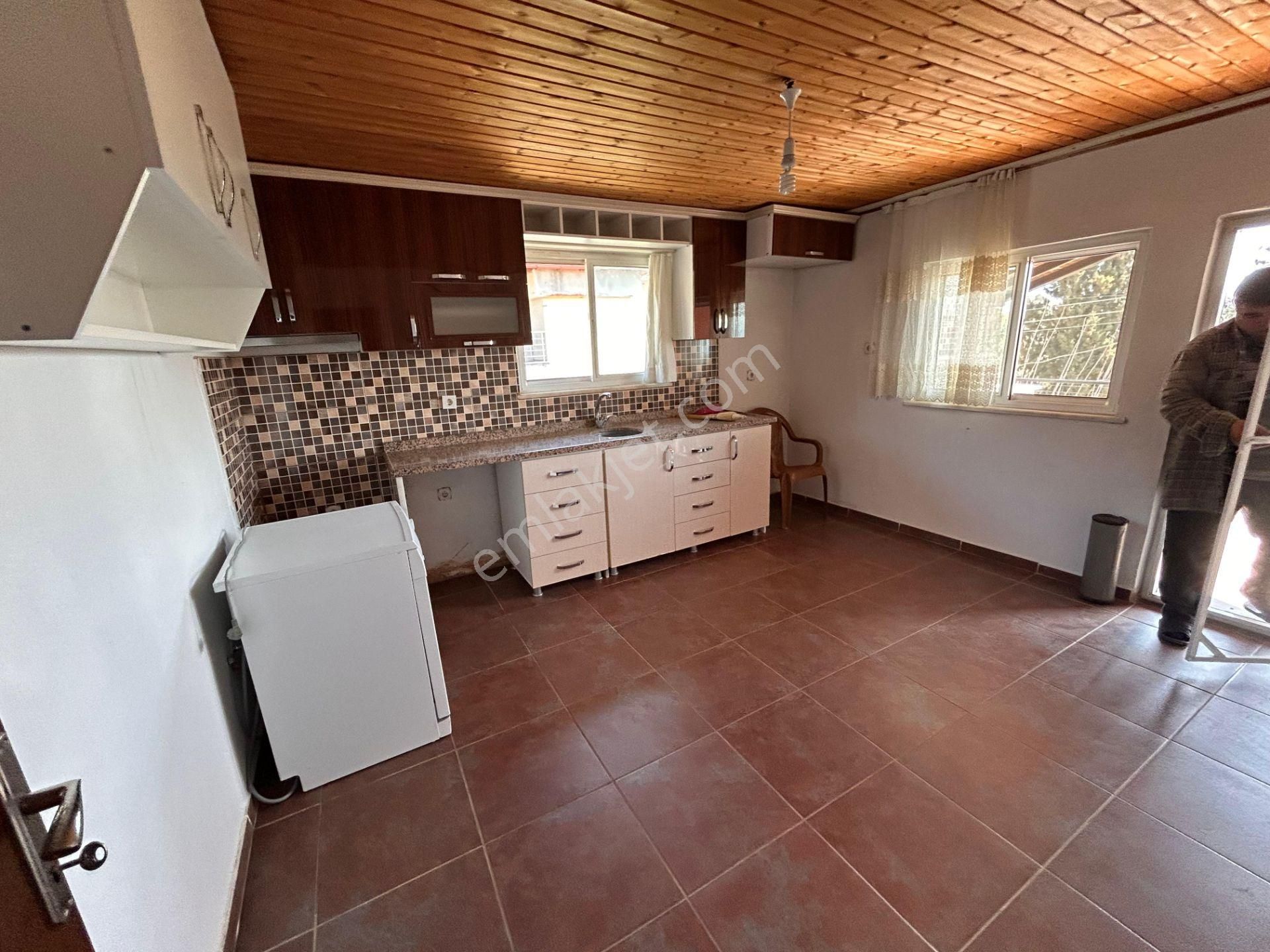 Tuana Emlak'tan Toparlar'da 2+1 Giriş Kat Daire - Görsel 8