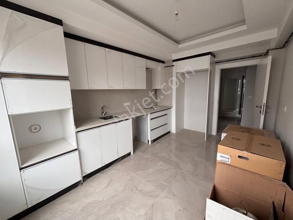 Beylikdüzü Yakuplu Mahallesinde 2+1 Fırsat Dairemiz