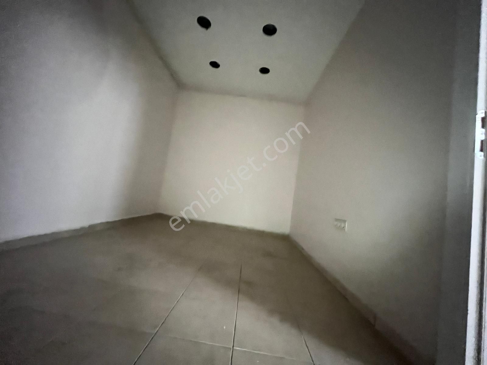 Loft'tan Gültepe Mah Düz Giriş 95m2 Krediye Uygun Köşe Dükkan - Görsel 18