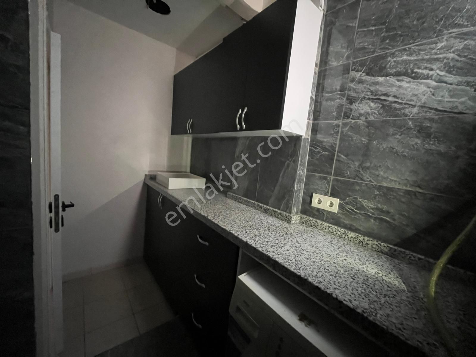 Loft'tan Gültepe Mah Düz Giriş 95m2 Krediye Uygun Köşe Dükkan - Görsel 15