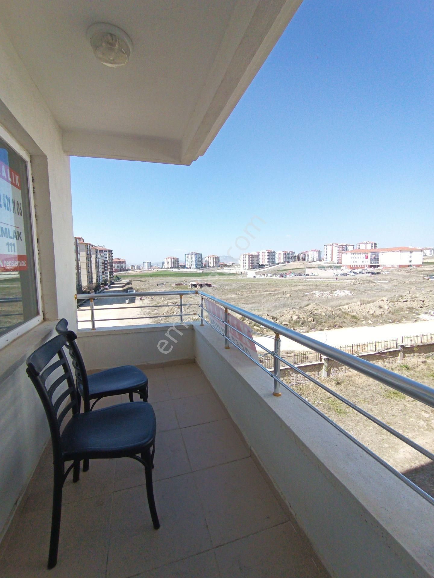 111'den Temiz Ve Kullanışlı Konumu Güzel 3+1 Kiralık Daire - Görsel 16