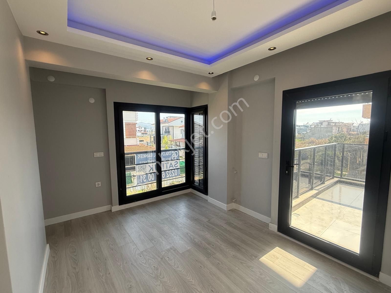 C.b. Route | Dikili'de Satılık Özel Tasarım Sıfır Lüks 6+1 Villa - Görsel 28