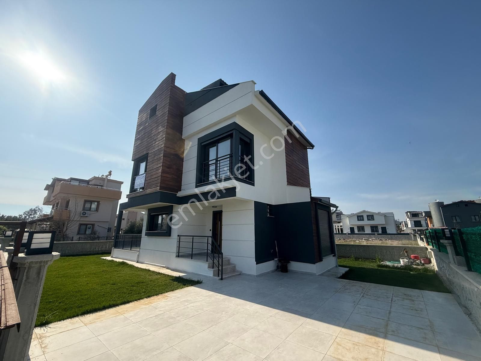 C.b. Route | Dikili'de Satılık Özel Tasarım Sıfır Lüks 6+1 Villa - Görsel 2