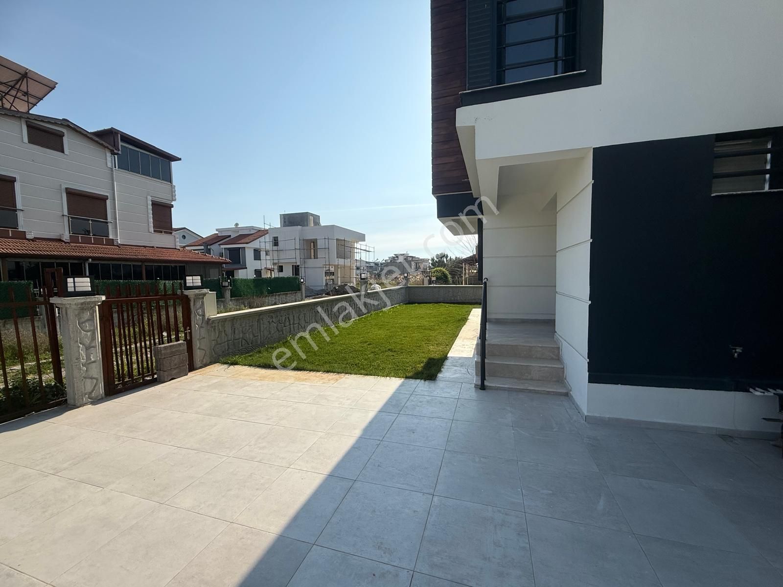 C.b. Route | Dikili'de Satılık Özel Tasarım Sıfır Lüks 6+1 Villa - Görsel 5