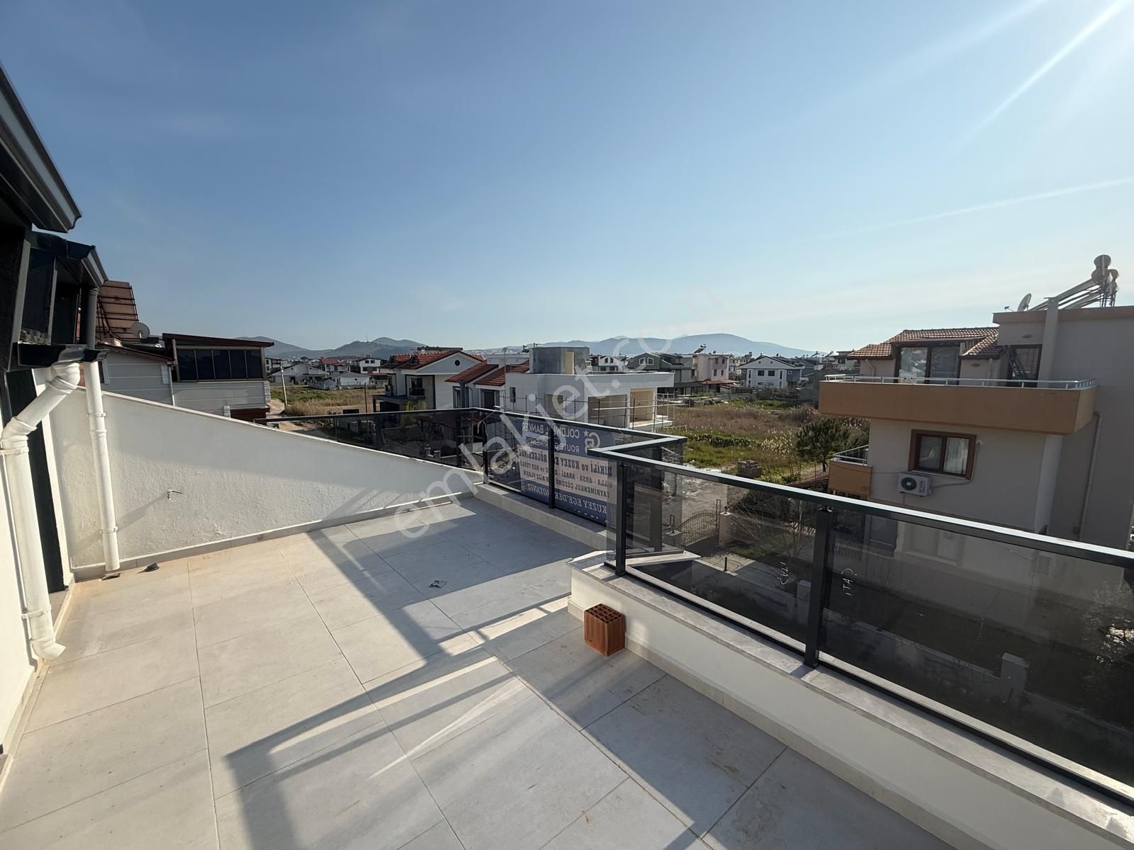 C.b. Route | Dikili'de Satılık Özel Tasarım Sıfır Lüks 6+1 Villa - Görsel 34